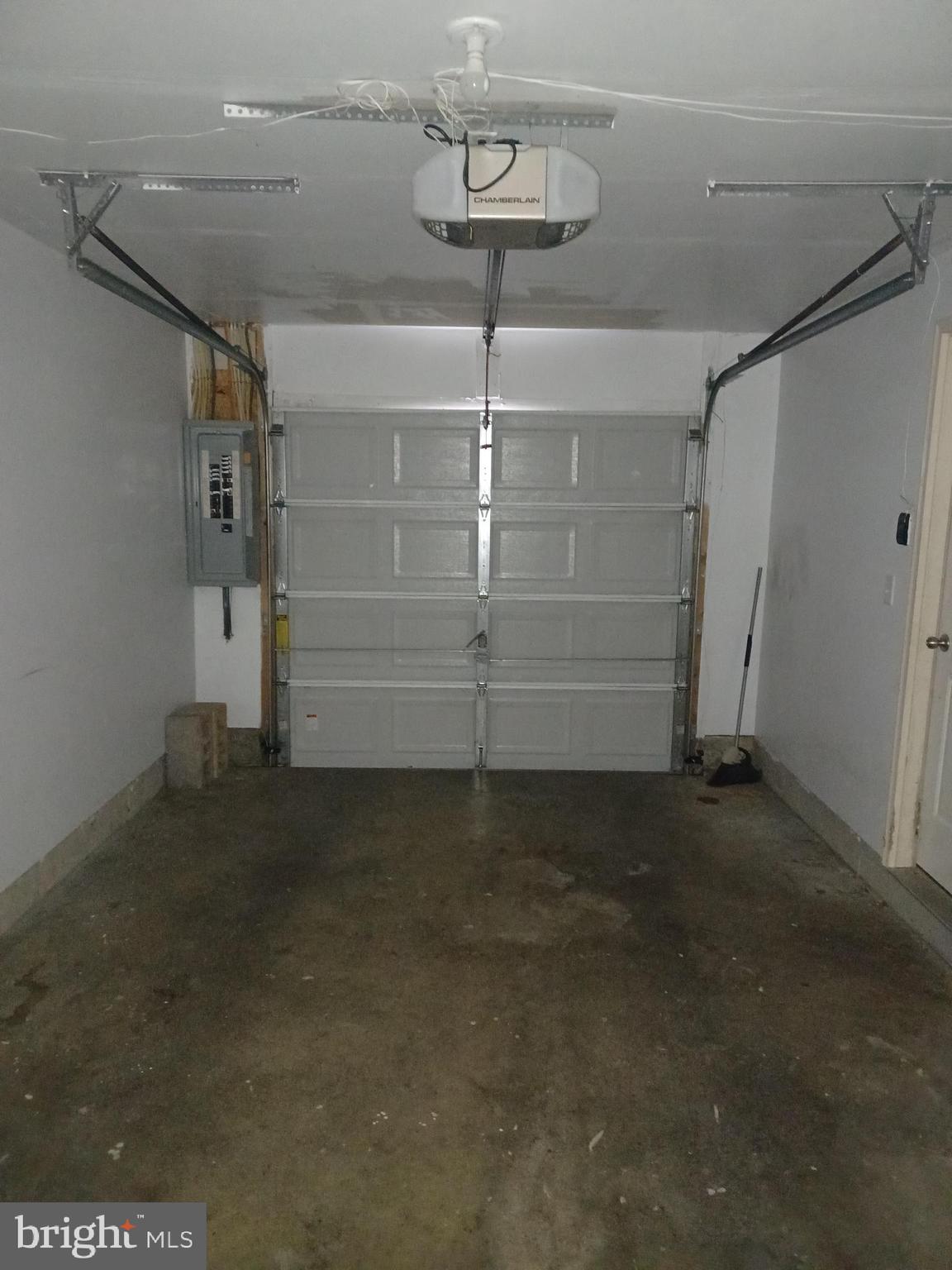 MANOR PARK - Residential Lease