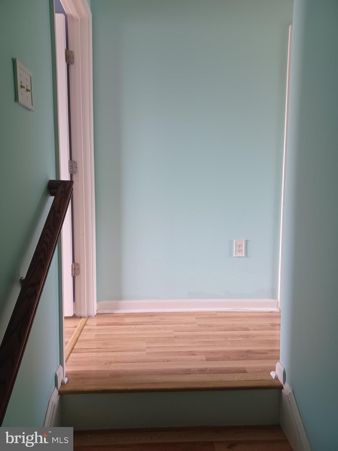 MANOR PARK - Residential Lease