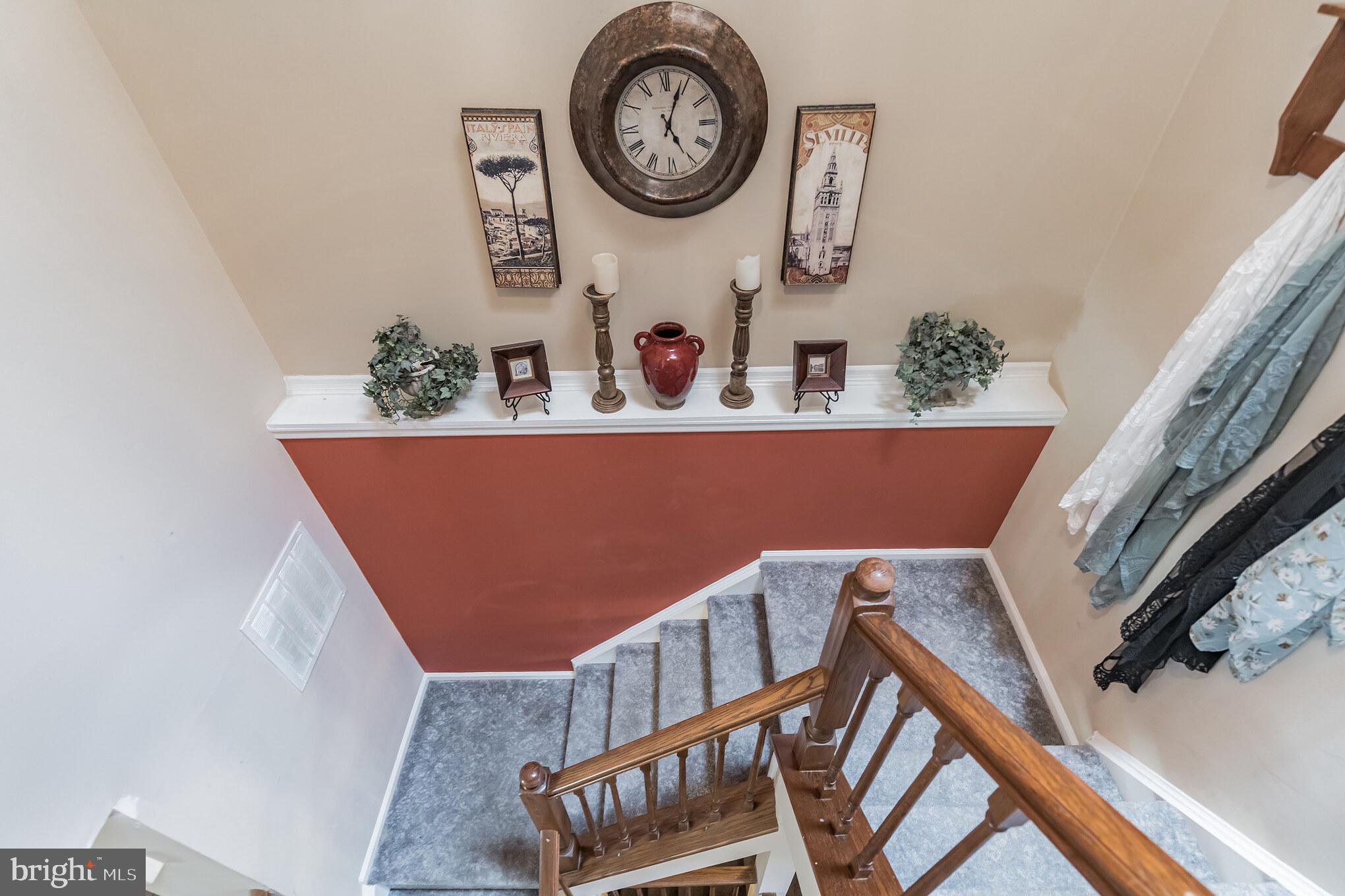 SADDLE CREEK - Residential