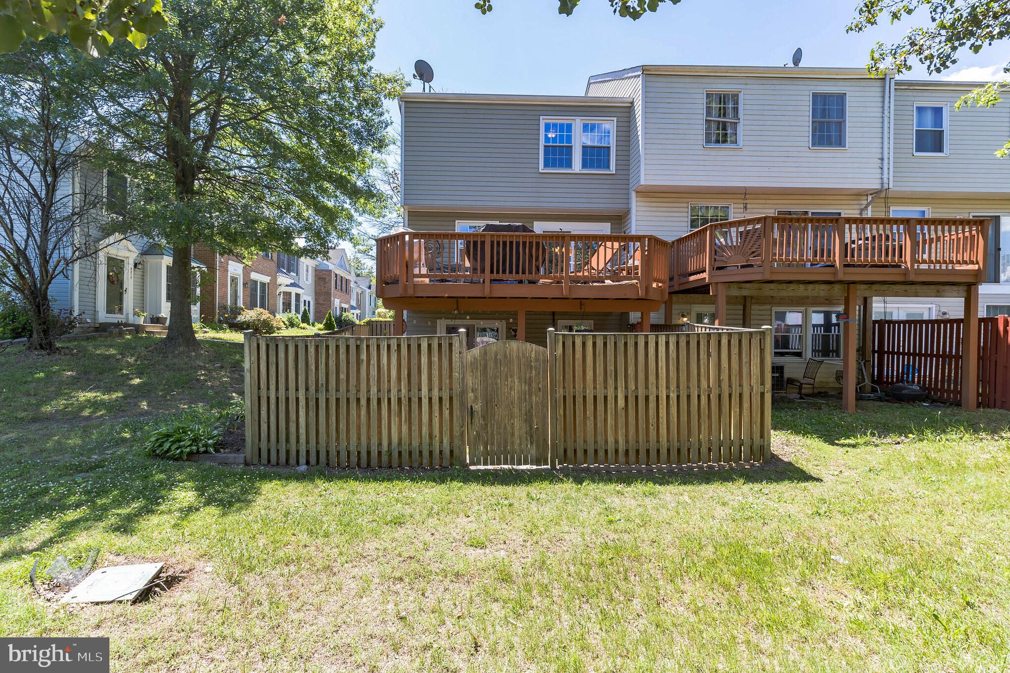 SADDLE CREEK - Residential