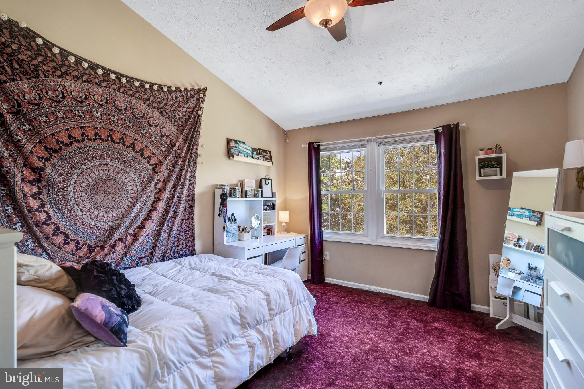 SADDLE CREEK - Residential