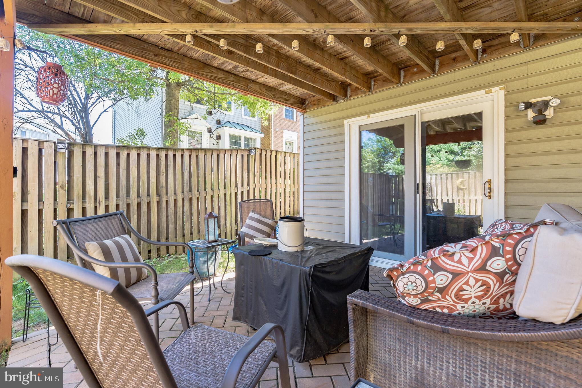 SADDLE CREEK - Residential