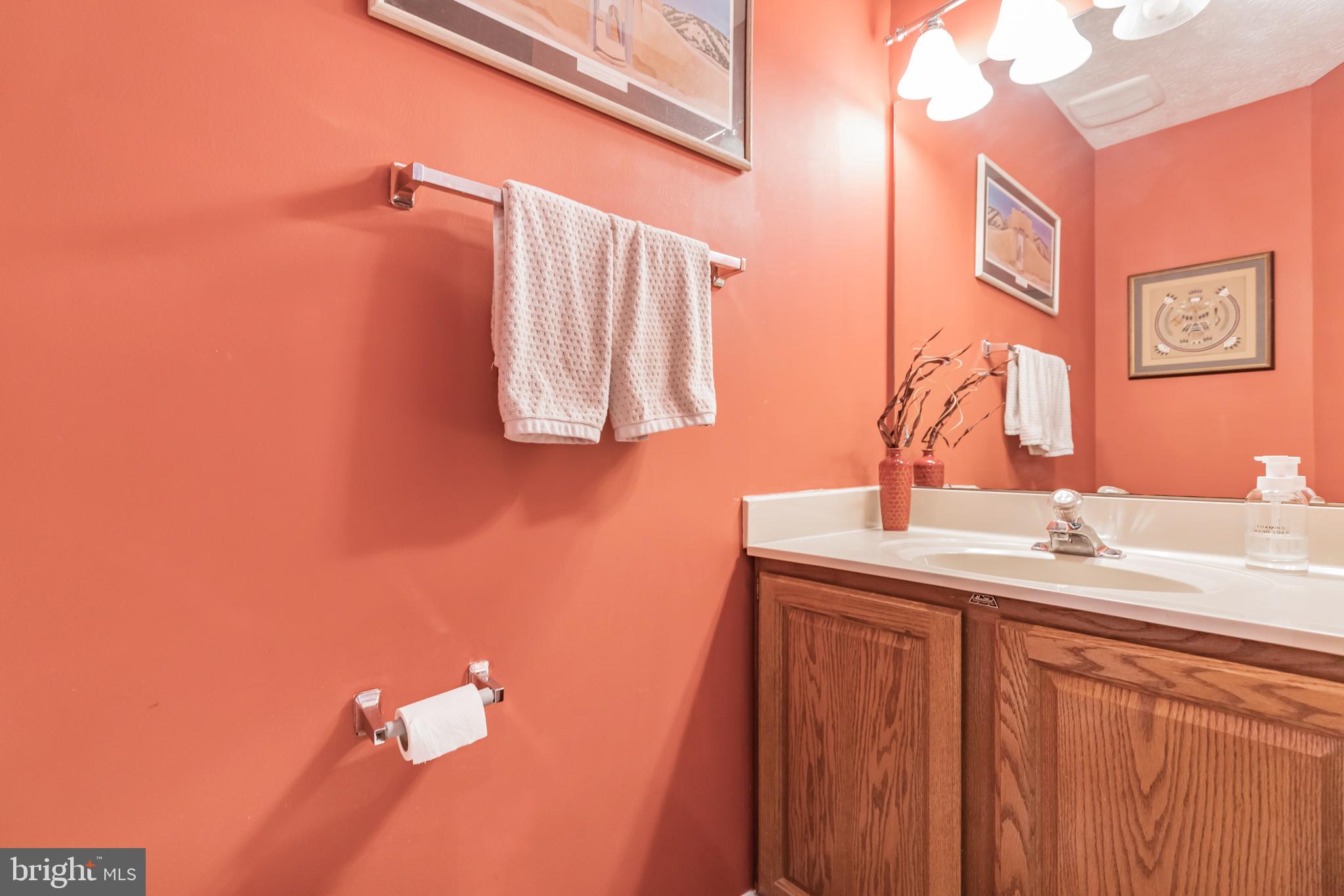 SADDLE CREEK - Residential