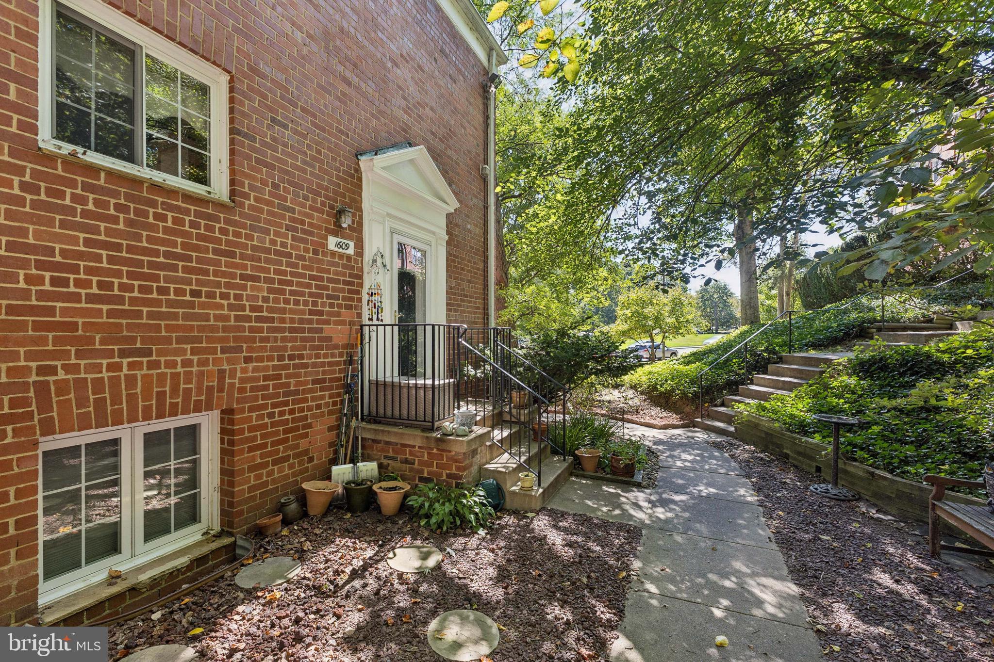 1609 PRESTON ROAD