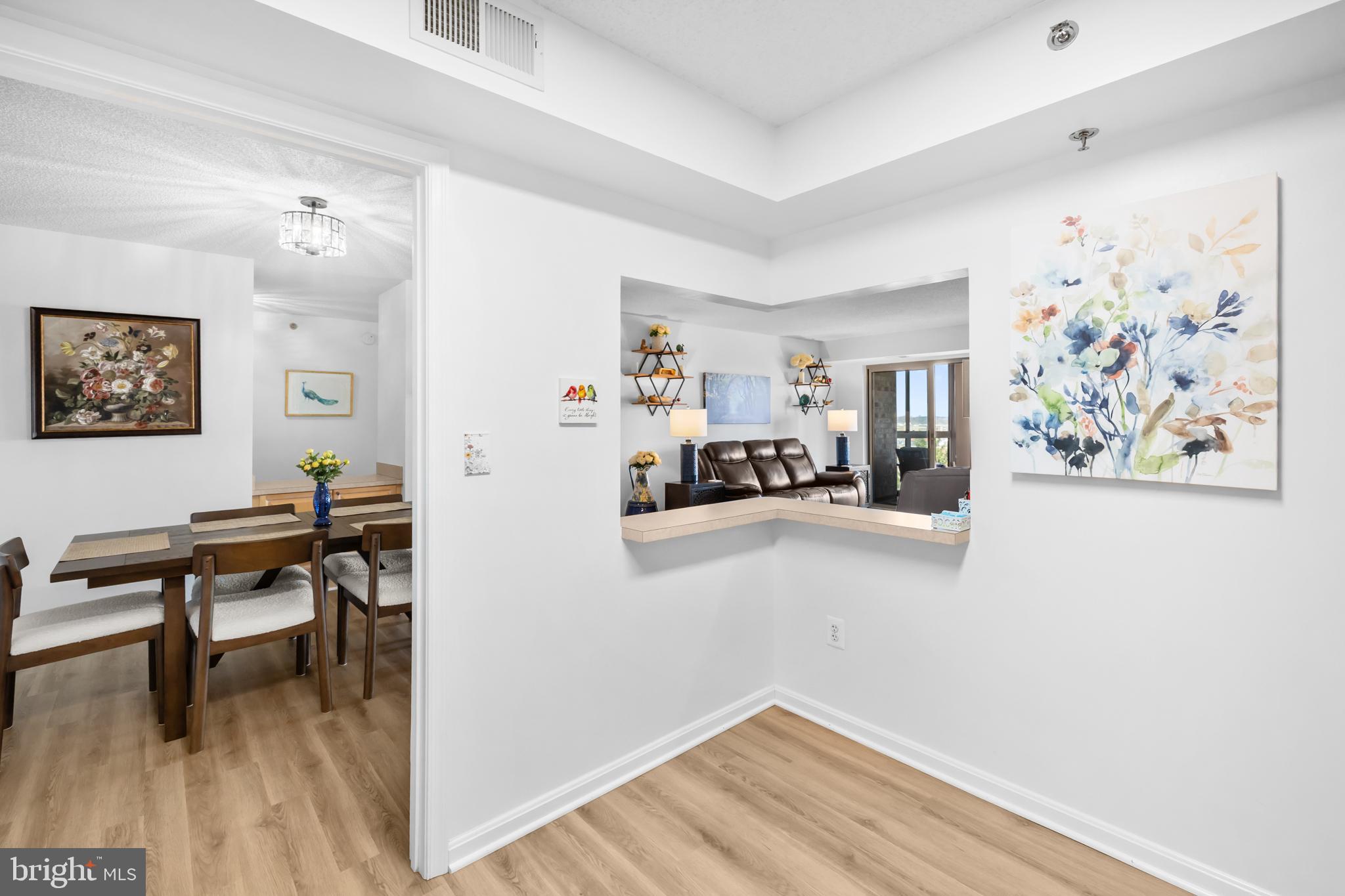 LANSDOWNE WOODS - Residential