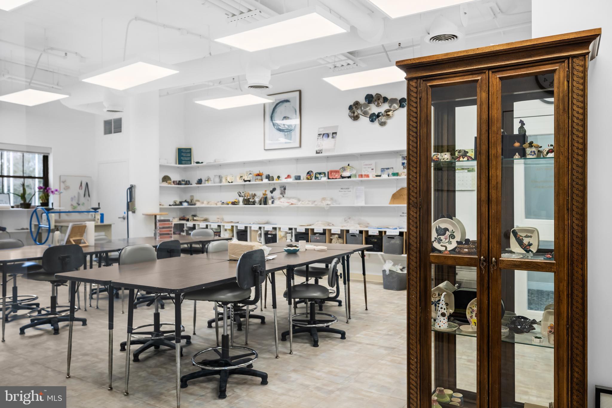 LANSDOWNE WOODS - Residential