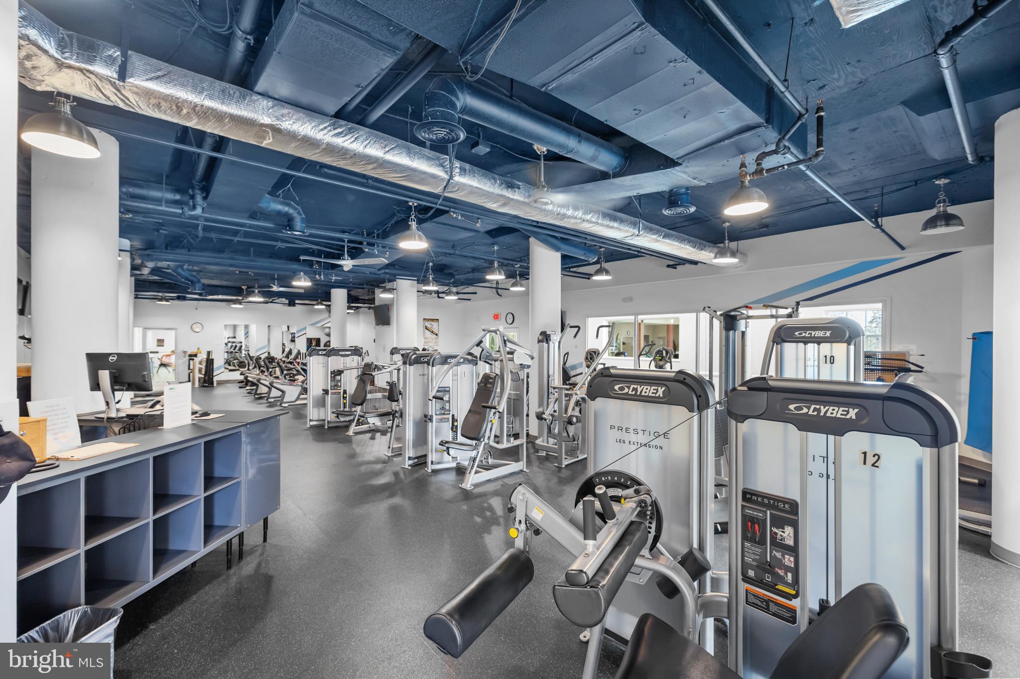 LANSDOWNE WOODS - Residential