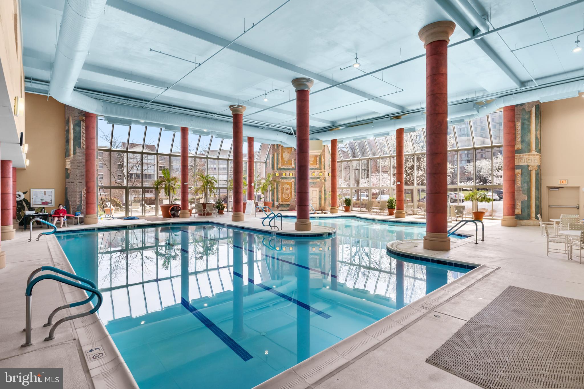 LANSDOWNE WOODS - Residential