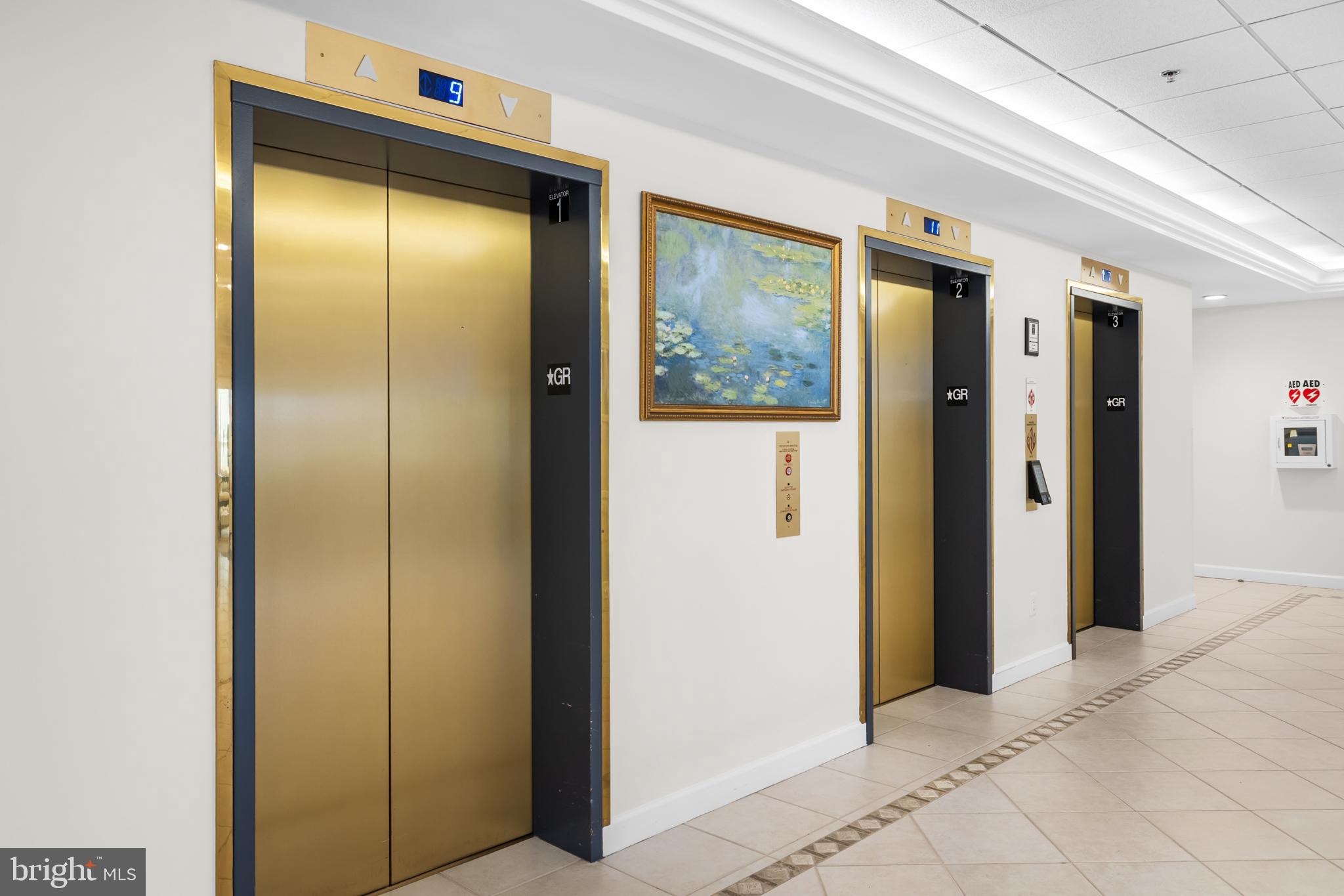 LANSDOWNE WOODS - Residential