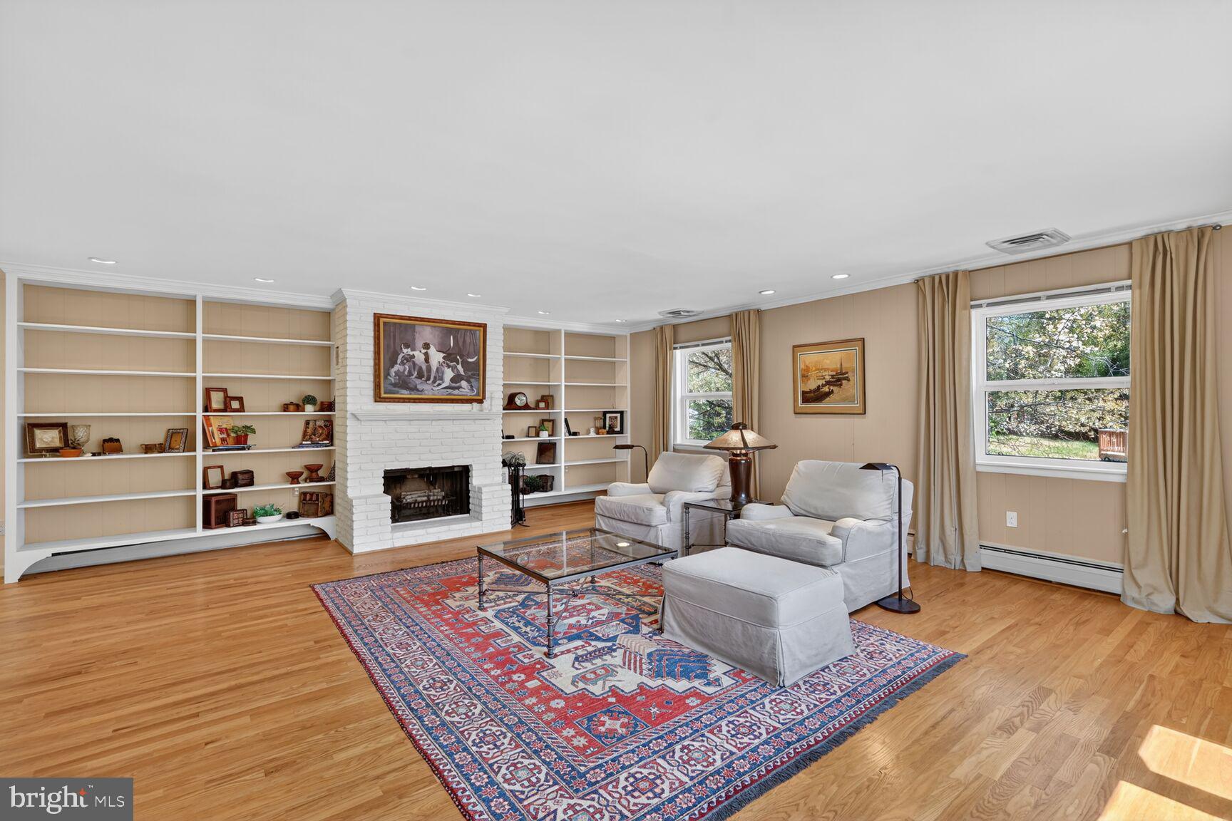 HOME ACRES - Residential