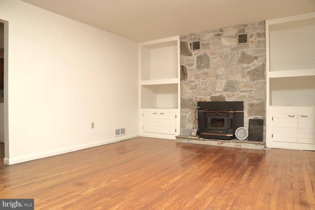 Photo of 133 REMBRANDT DR, LANCASTER, PA 17603 (MLS # PALA2034190)