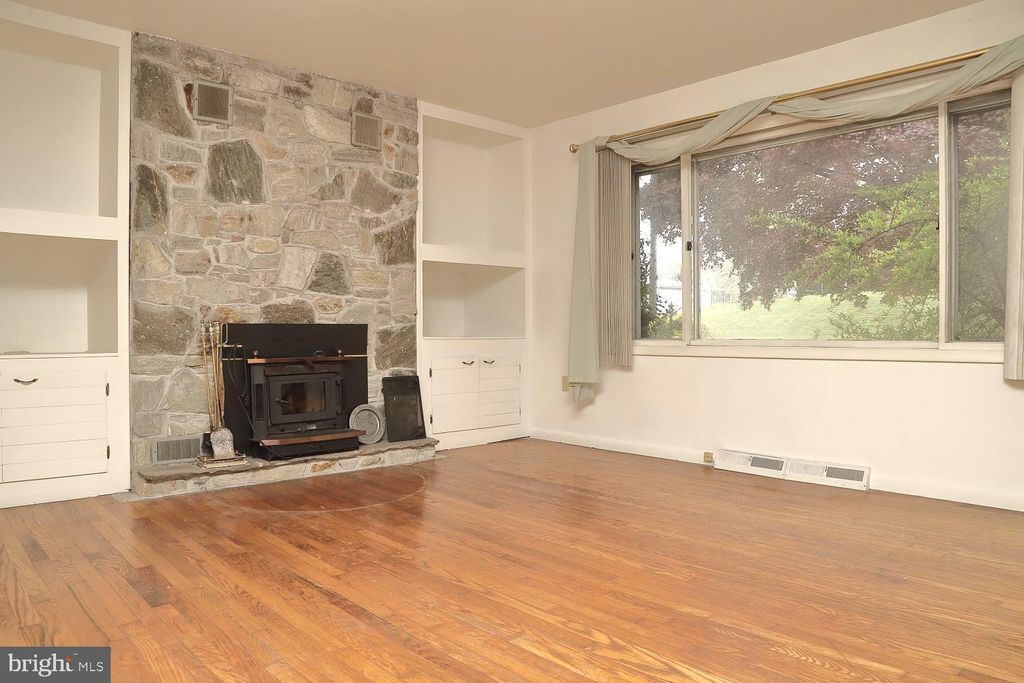 Photo of 133 REMBRANDT DR, LANCASTER, PA 17603 (MLS # PALA2034190)