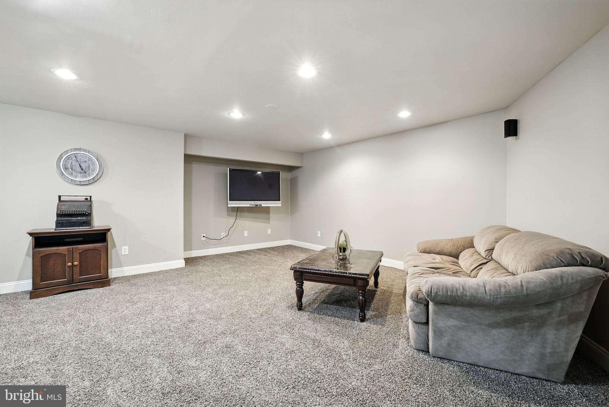 DOMINION VALLEY COUNTRY CLUB - Residential