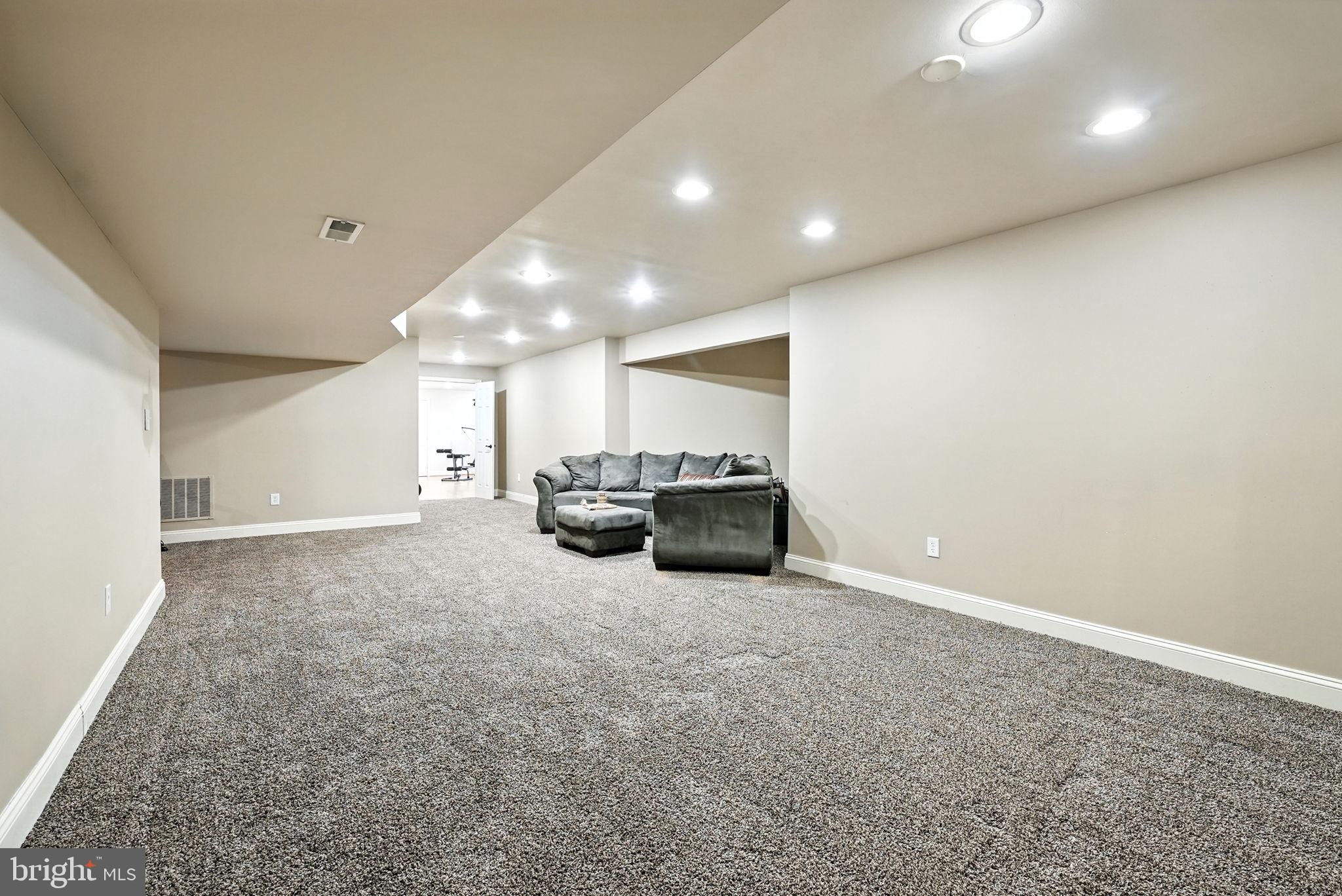 DOMINION VALLEY COUNTRY CLUB - Residential