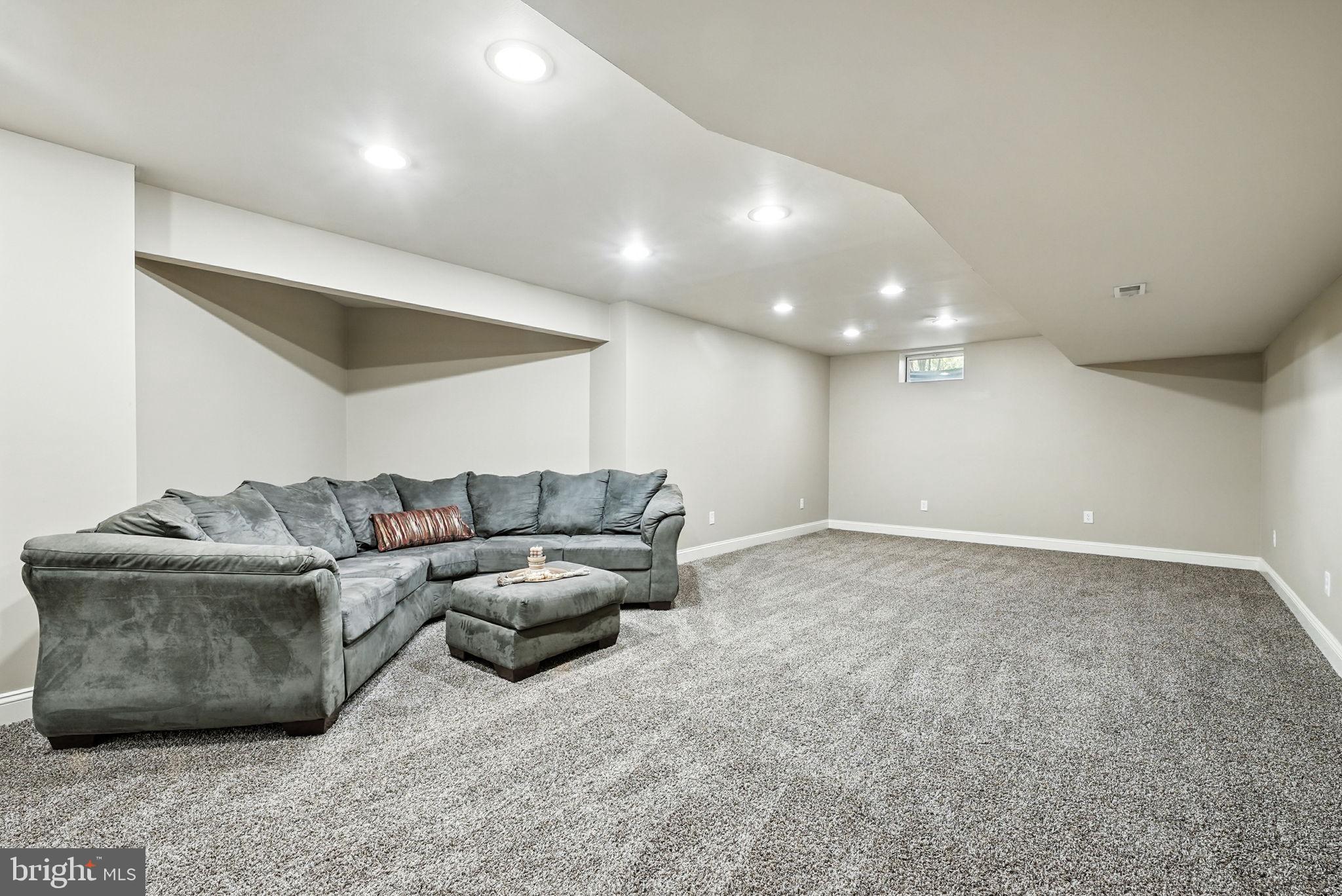 DOMINION VALLEY COUNTRY CLUB - Residential