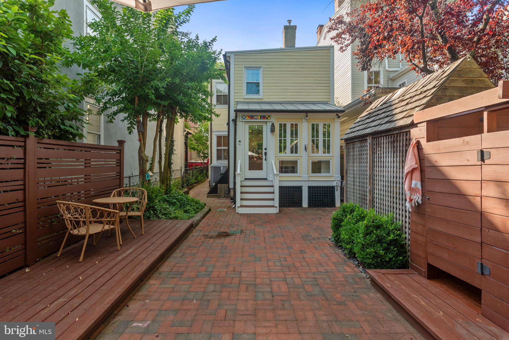 HISTORIC DISTRICT - Residential