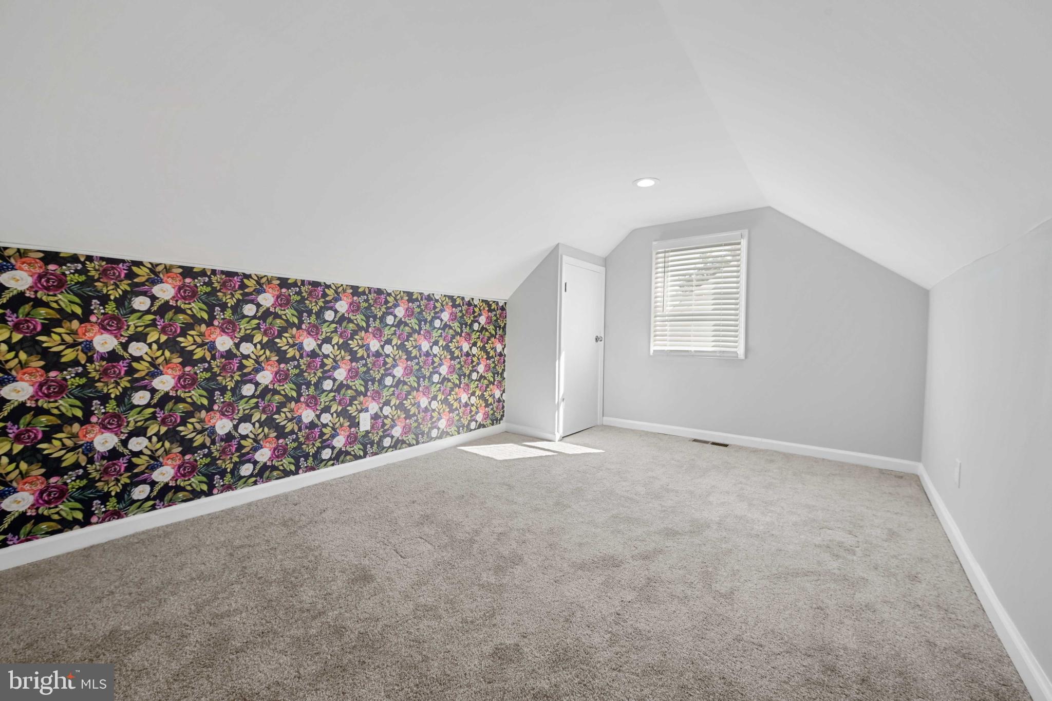 MOUNTAIN FARMS - Residential