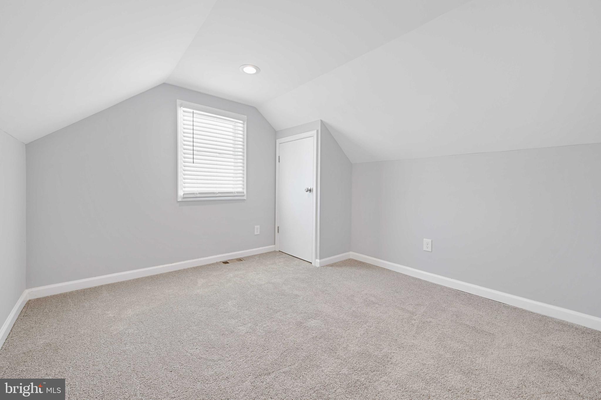 MOUNTAIN FARMS - Residential