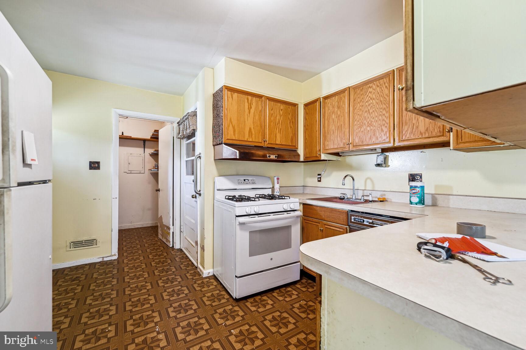 ROSE HILL PARK - Residential