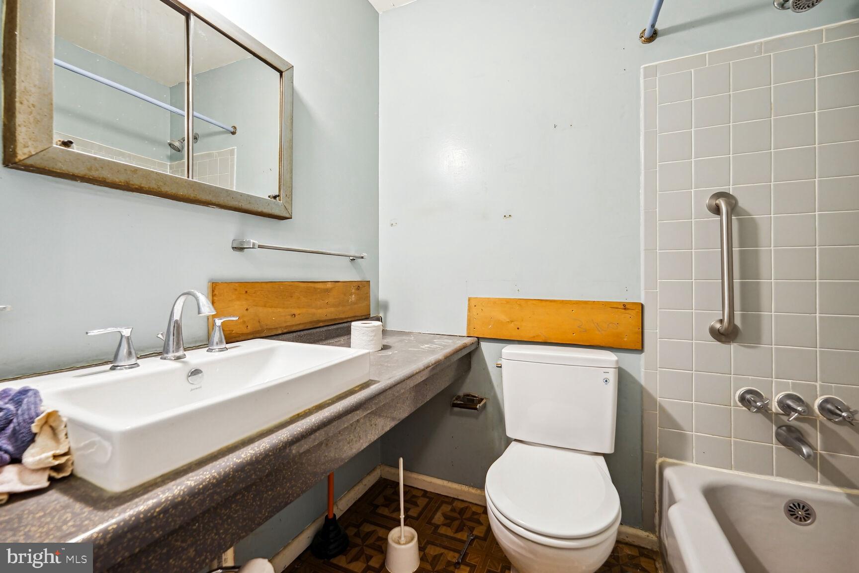 ROSE HILL PARK - Residential