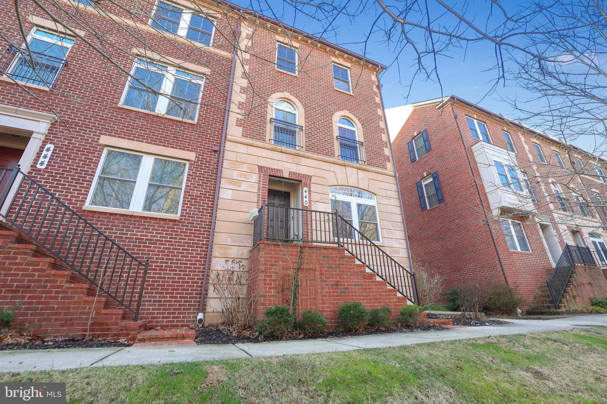 PARKLANDS AT WATKINS MILL - Residential