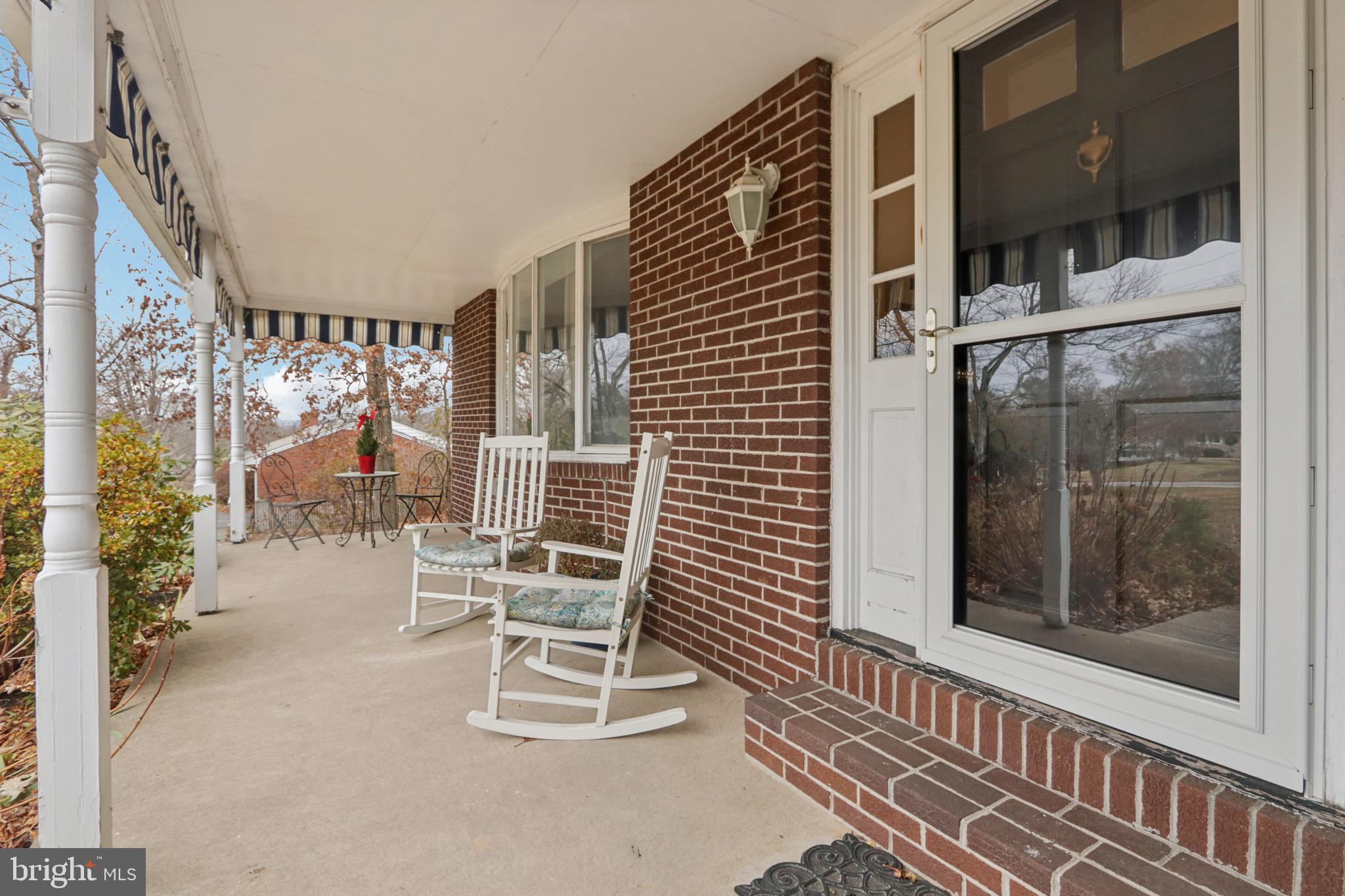 980 BEAR TAVERN ROAD