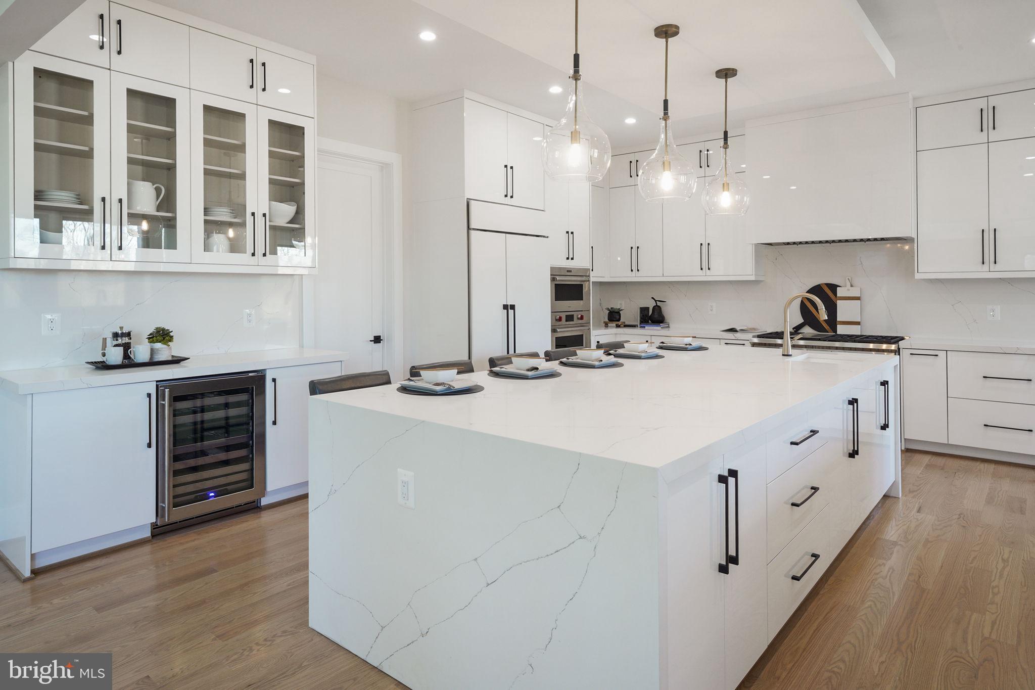 BROYHILL FOREST - Residential