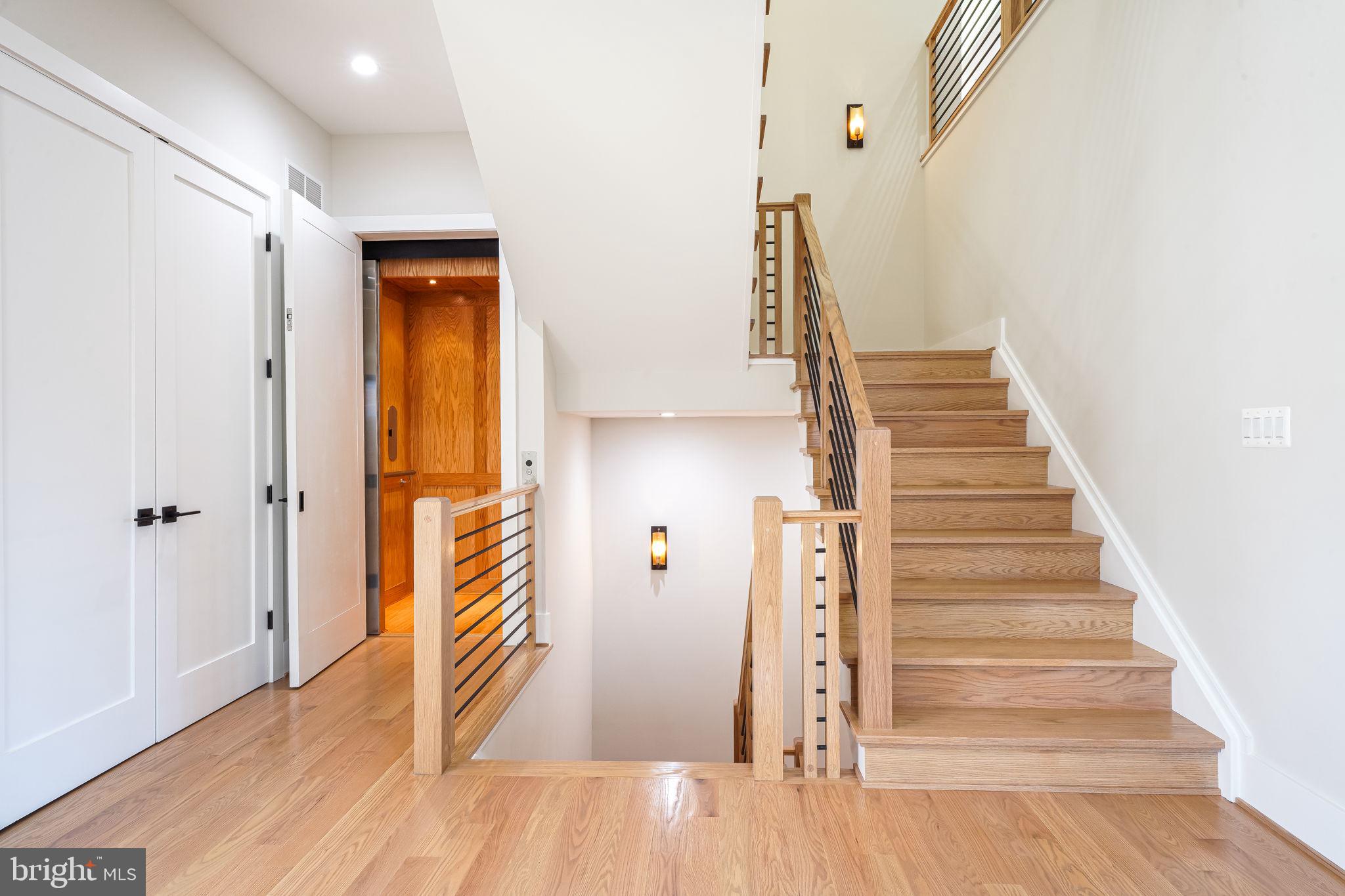 BROYHILL FOREST - Residential