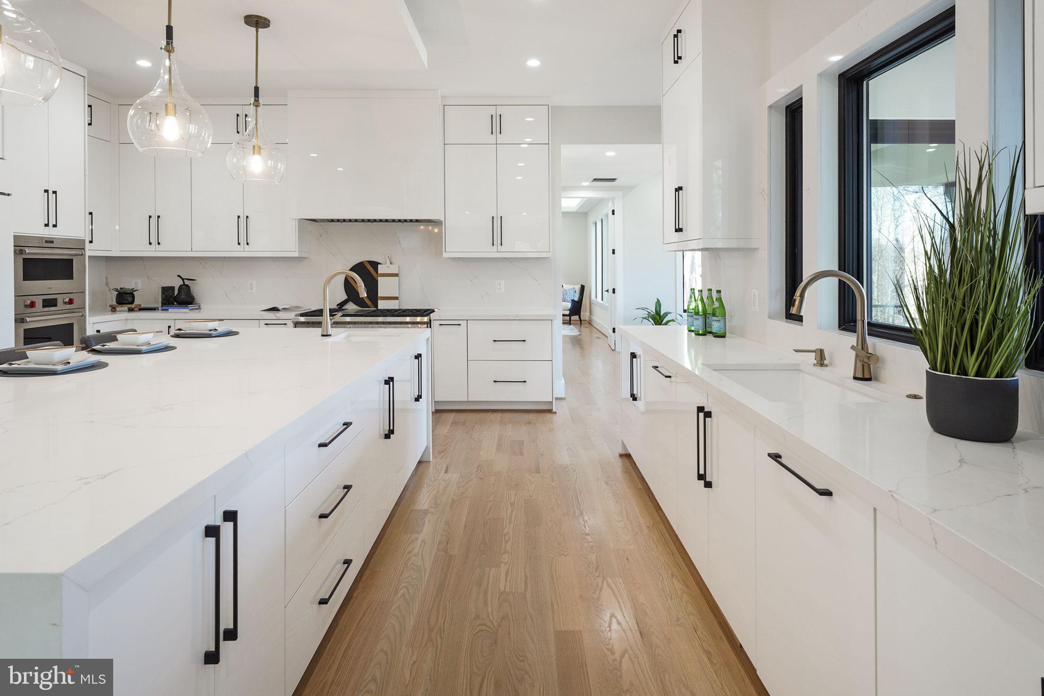 BROYHILL FOREST - Residential