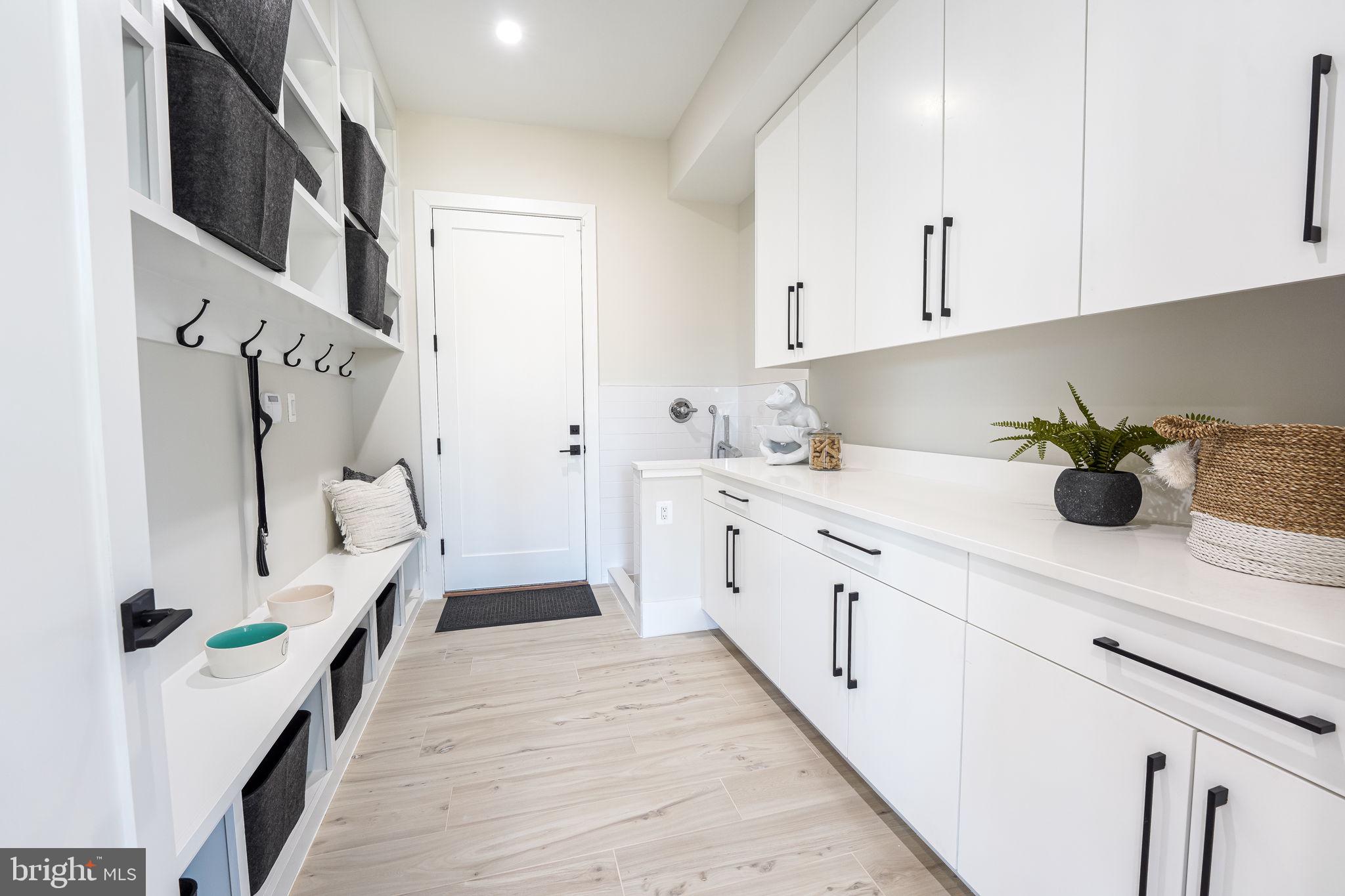 BROYHILL FOREST - Residential