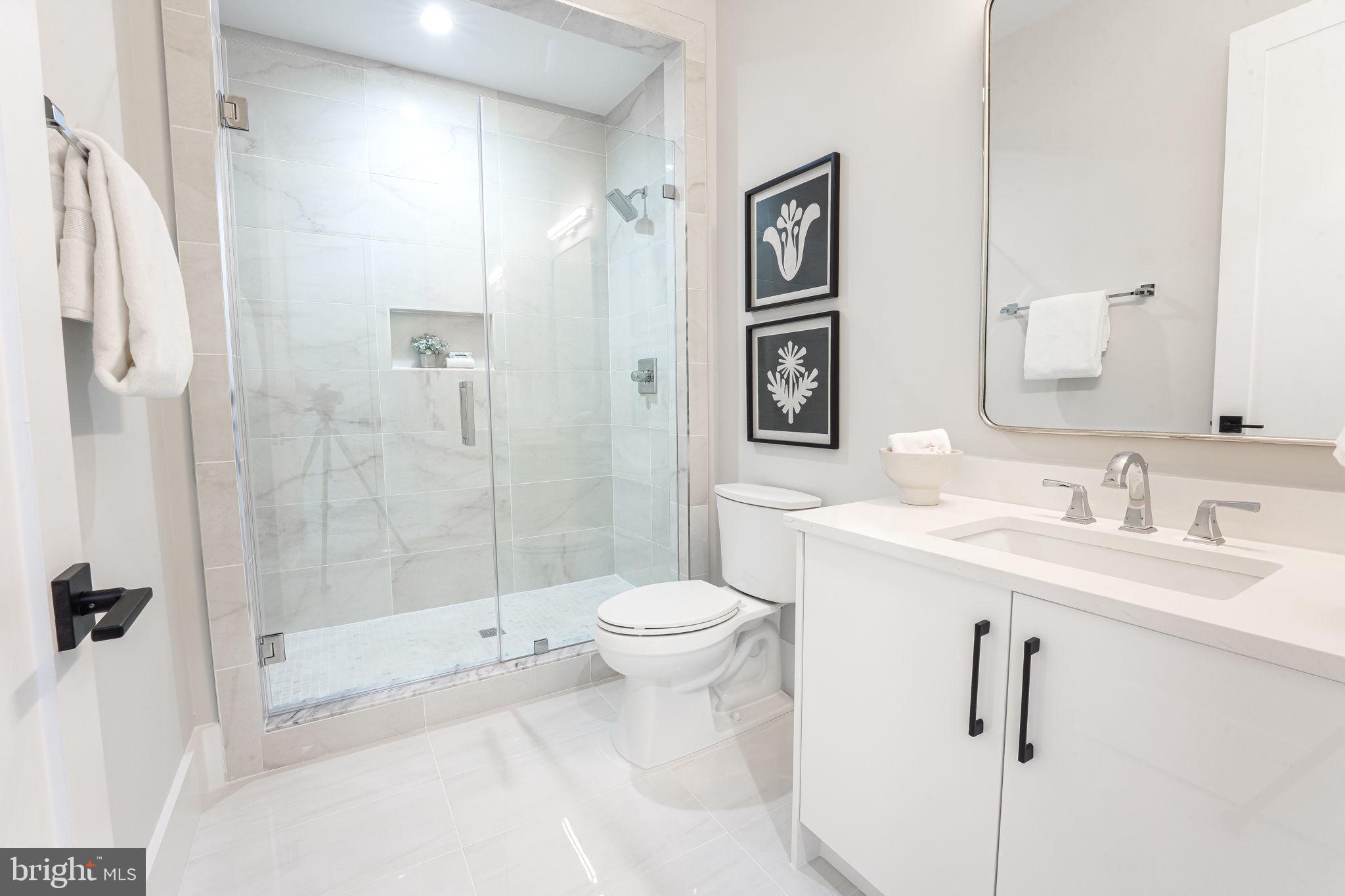 BROYHILL FOREST - Residential