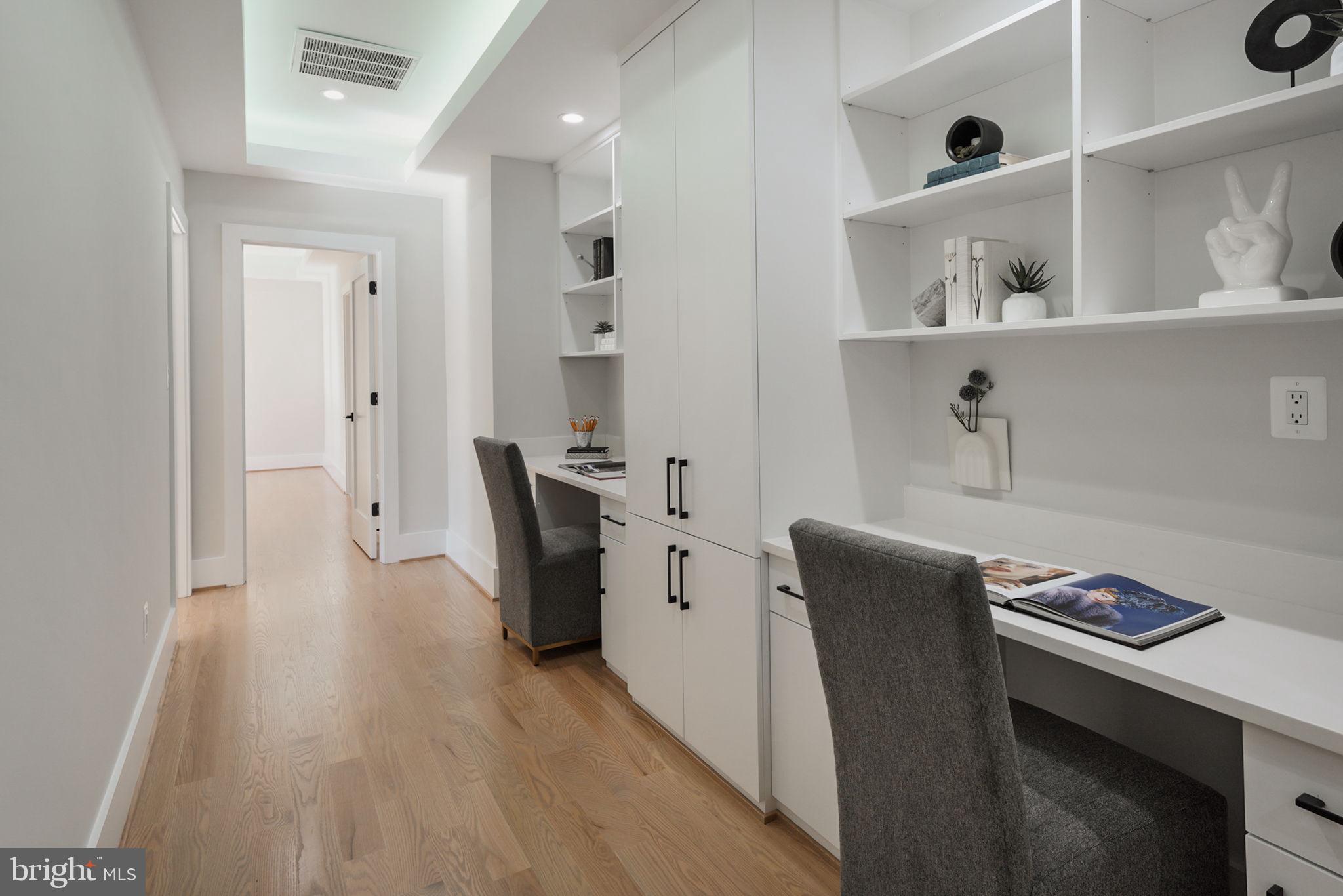 BROYHILL FOREST - Residential