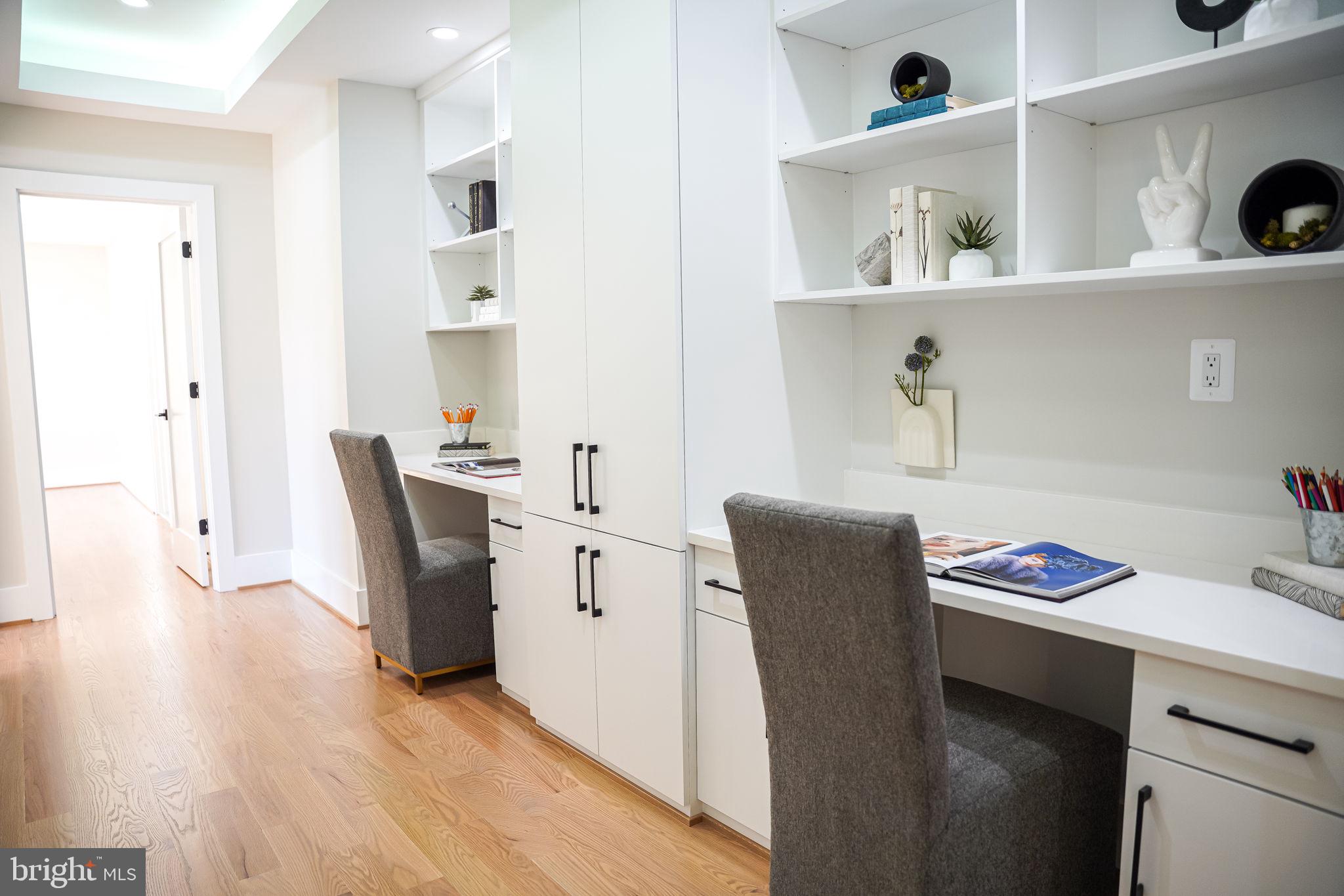 BROYHILL FOREST - Residential