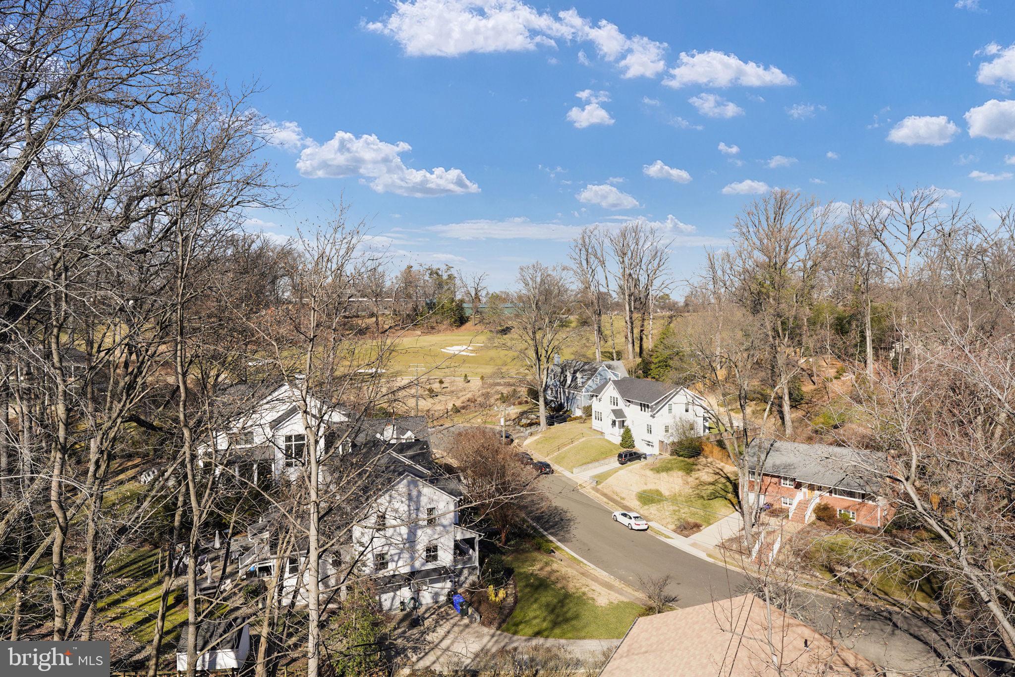 BROYHILL FOREST - Residential