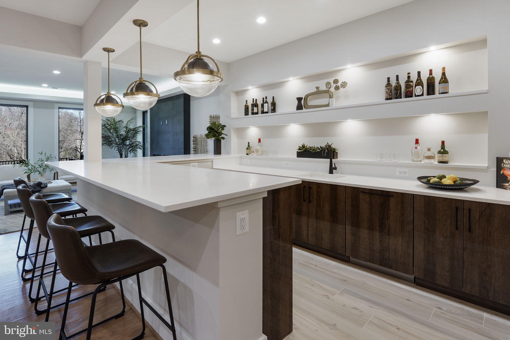 BROYHILL FOREST - Residential