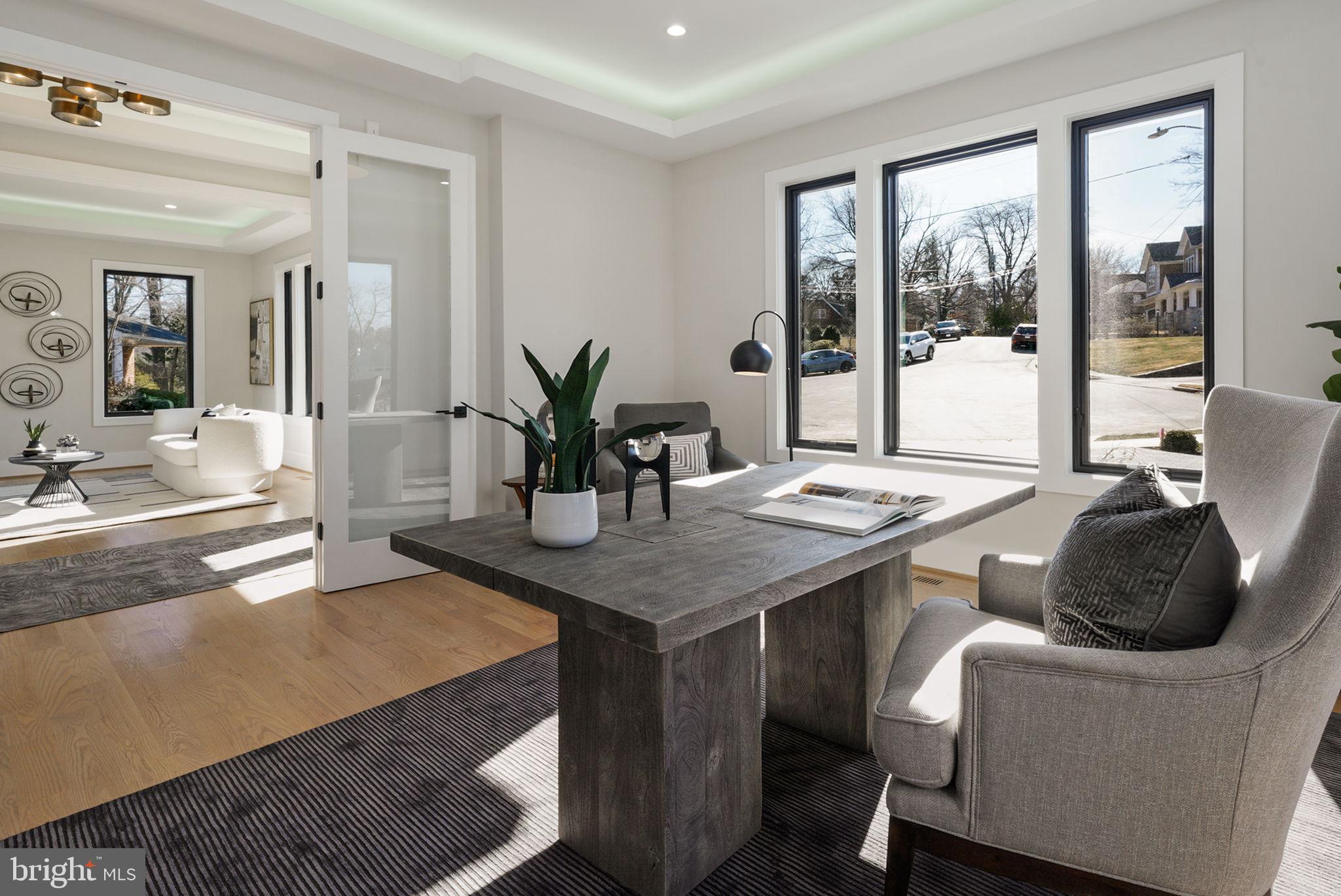 BROYHILL FOREST - Residential