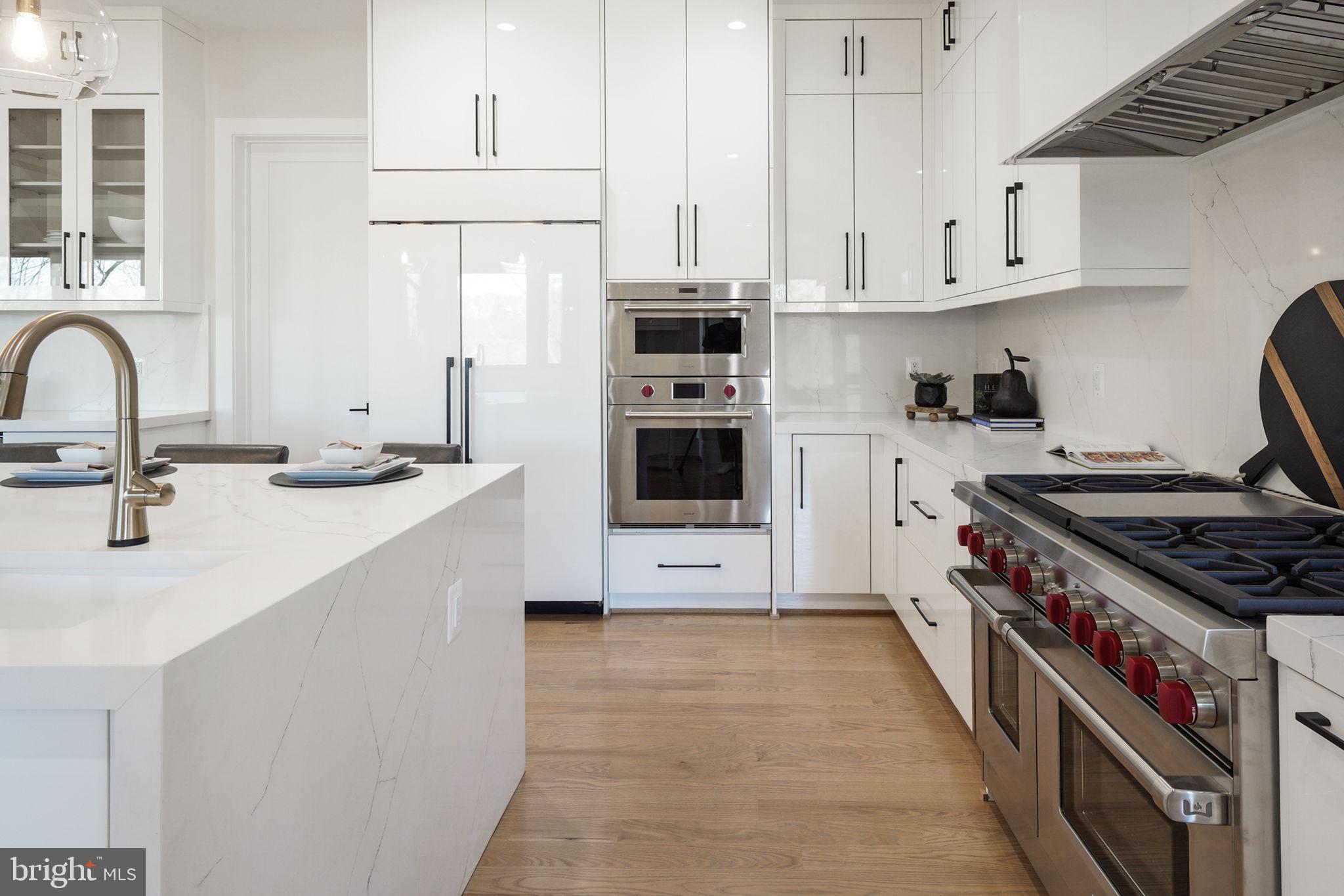 BROYHILL FOREST - Residential