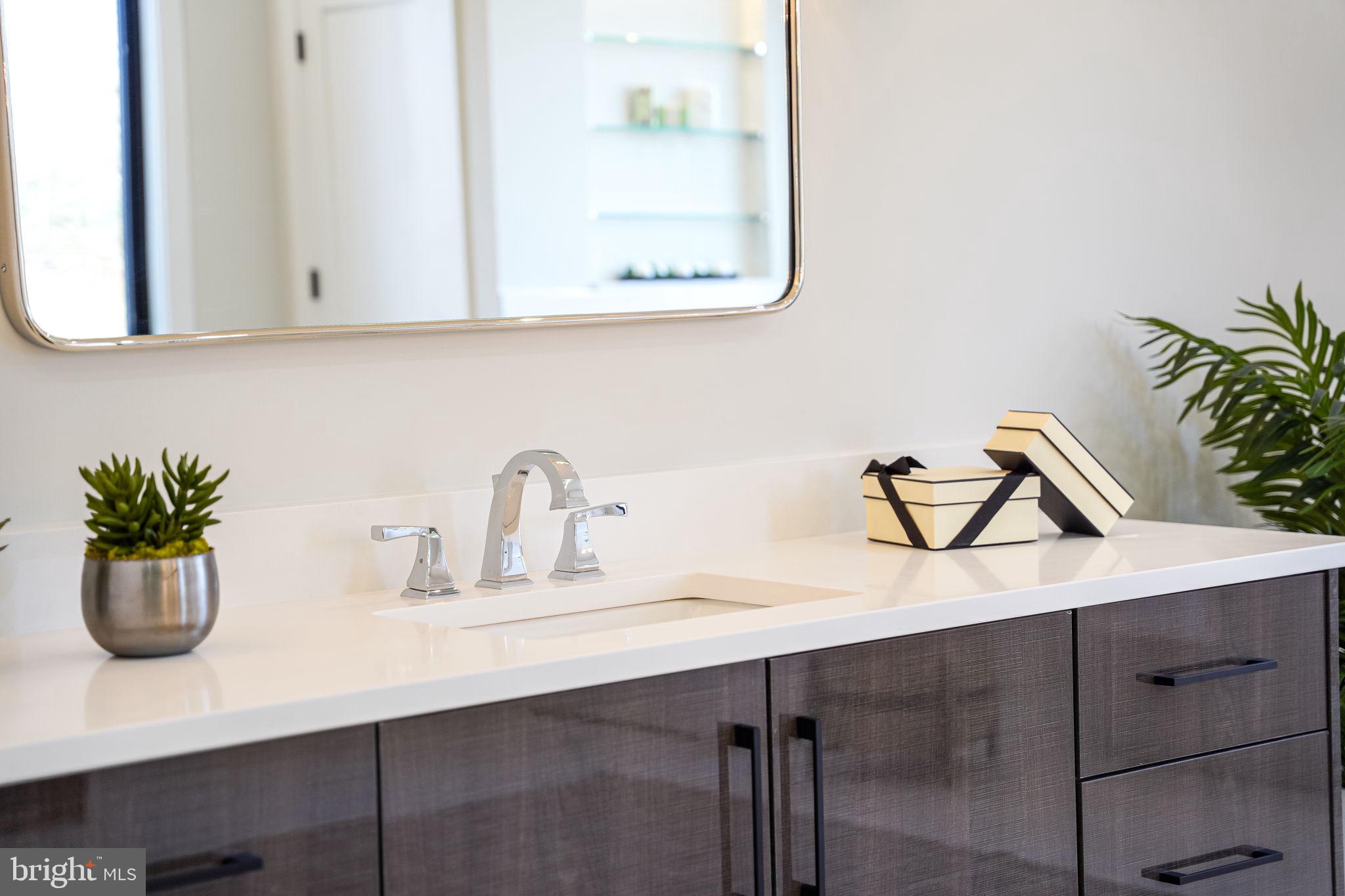 BROYHILL FOREST - Residential