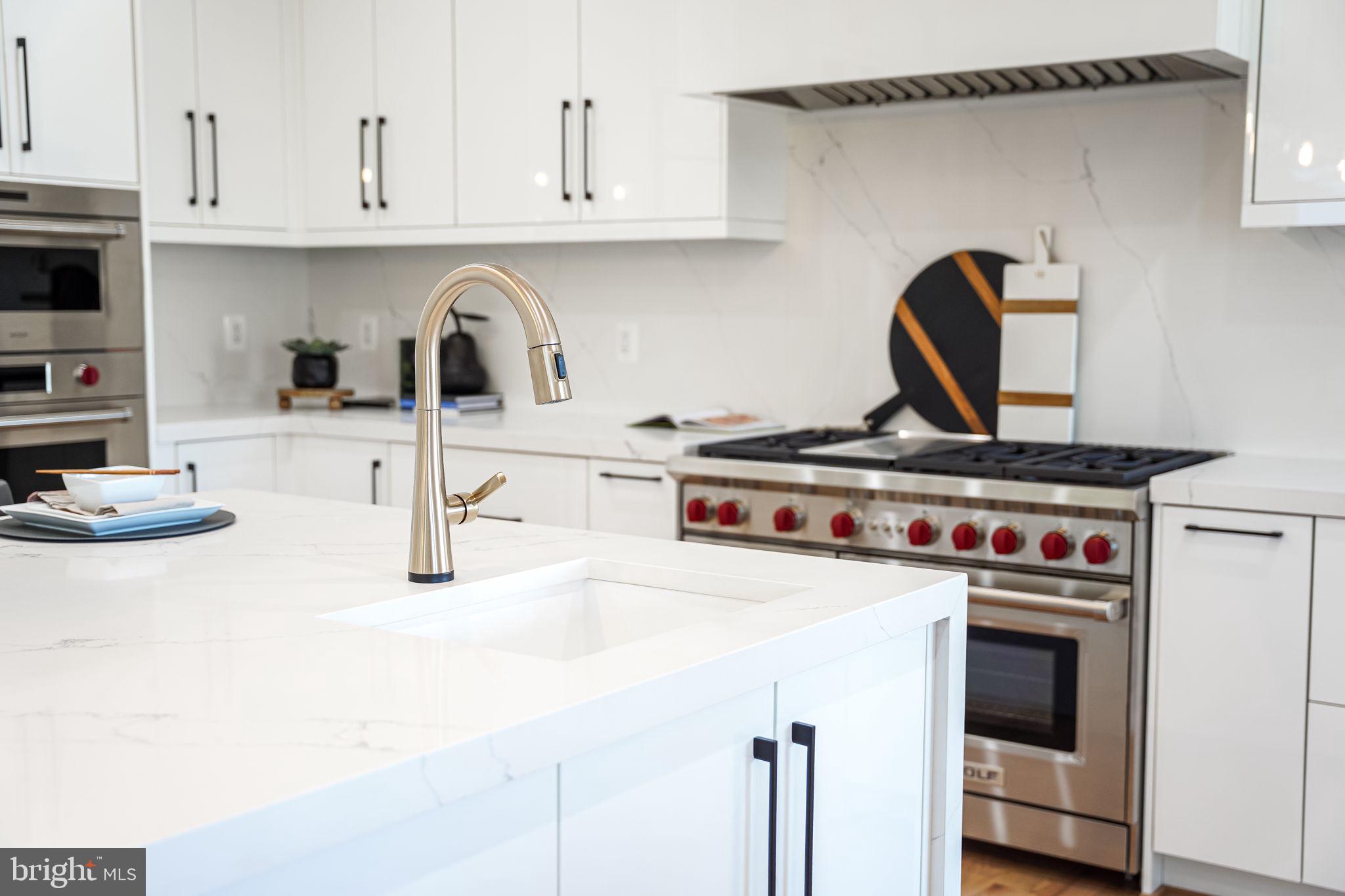 BROYHILL FOREST - Residential