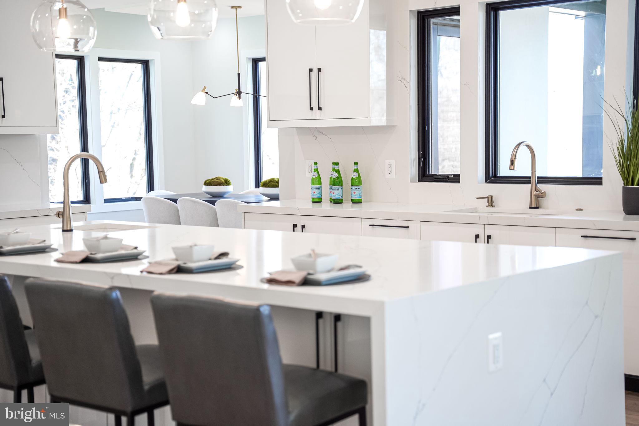 BROYHILL FOREST - Residential