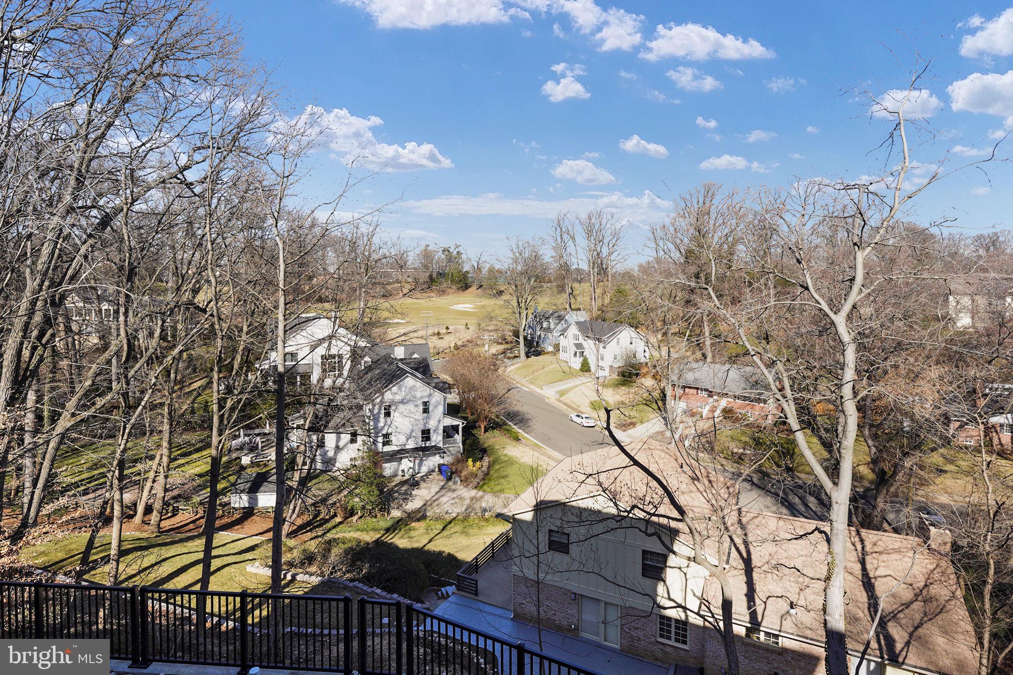 BROYHILL FOREST - Residential