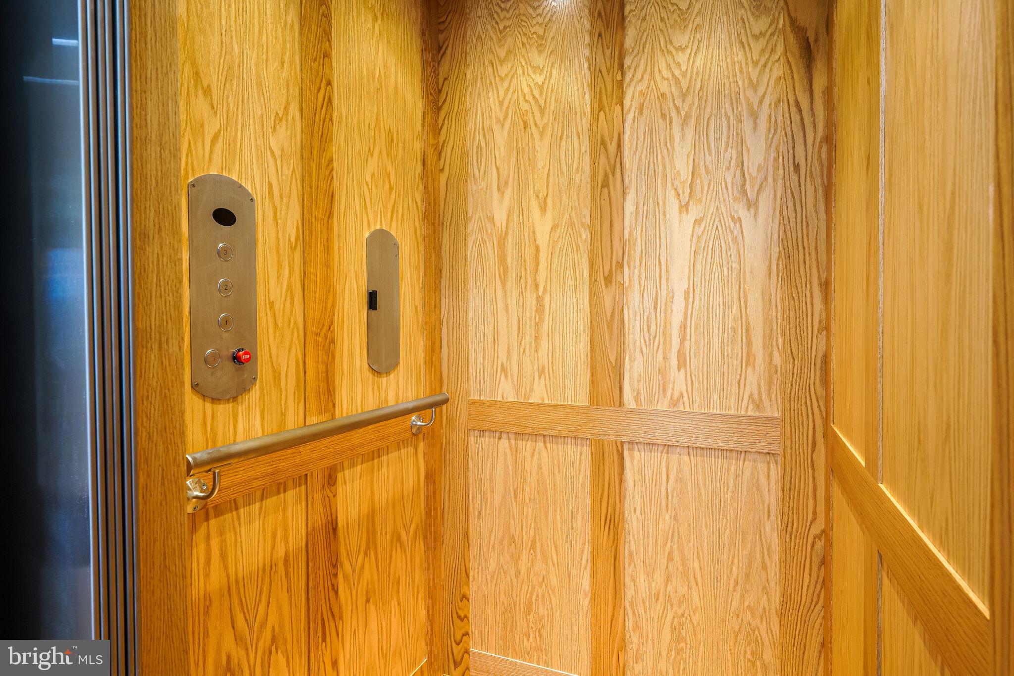 BROYHILL FOREST - Residential