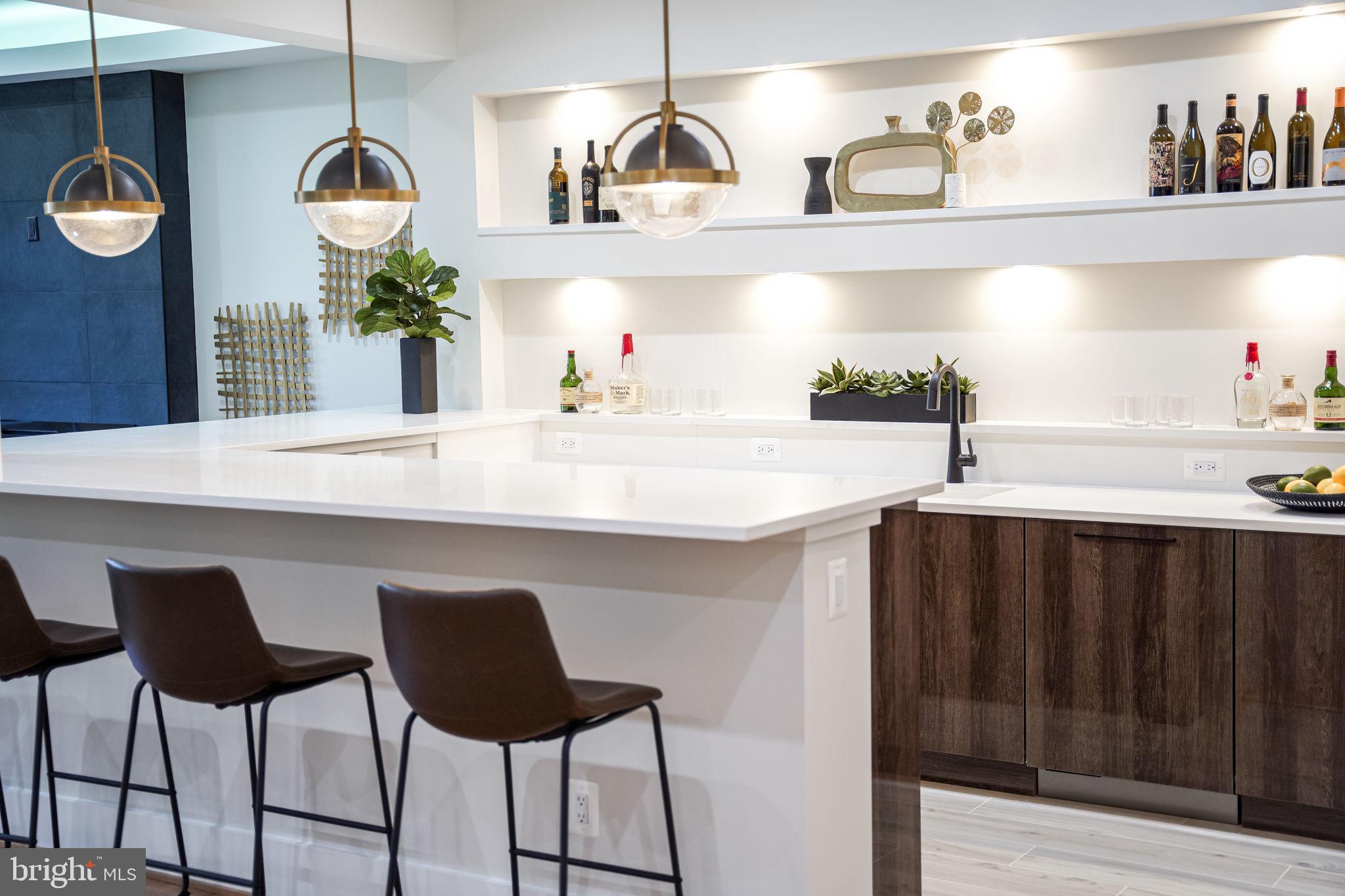 BROYHILL FOREST - Residential