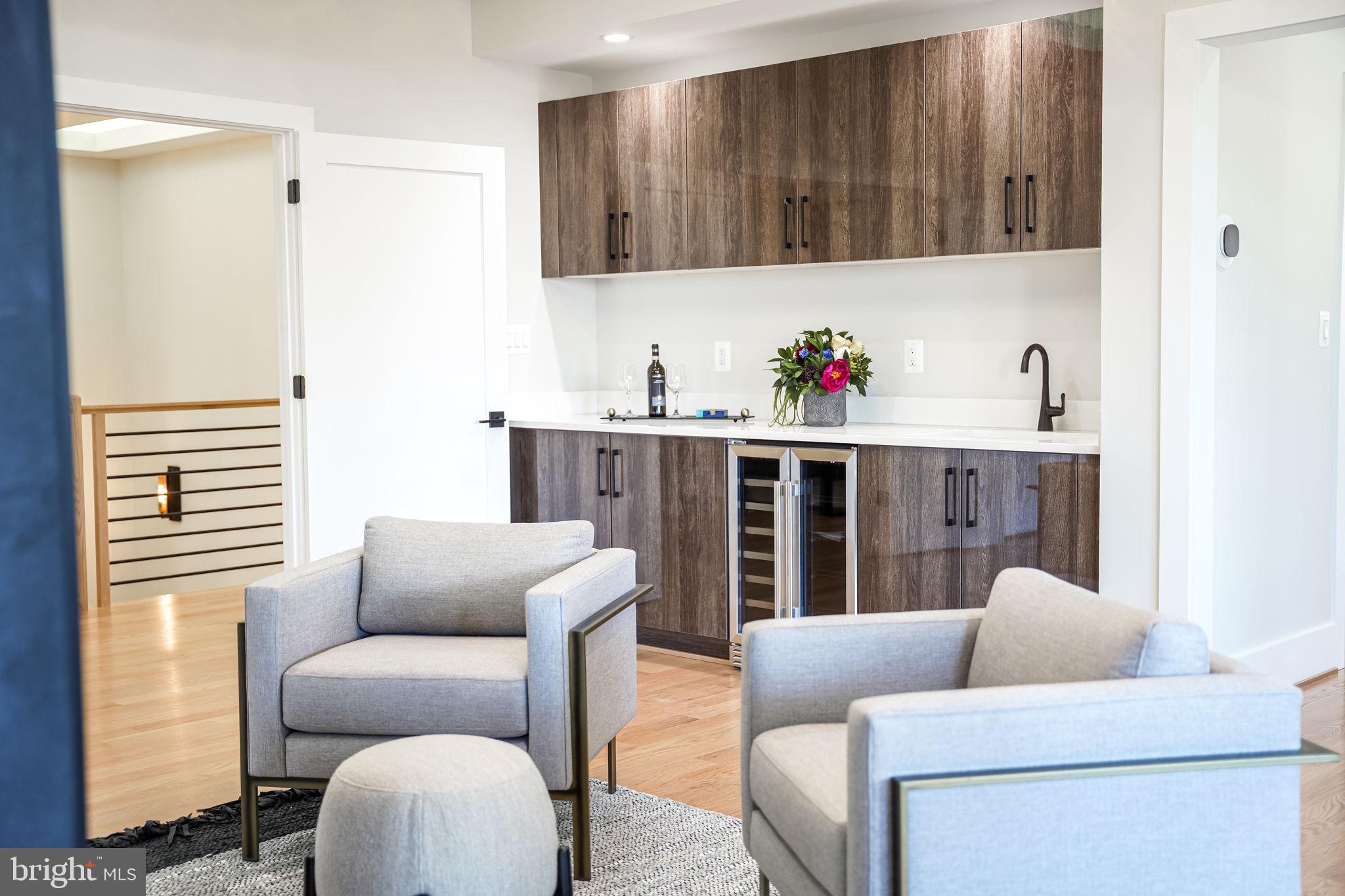 BROYHILL FOREST - Residential