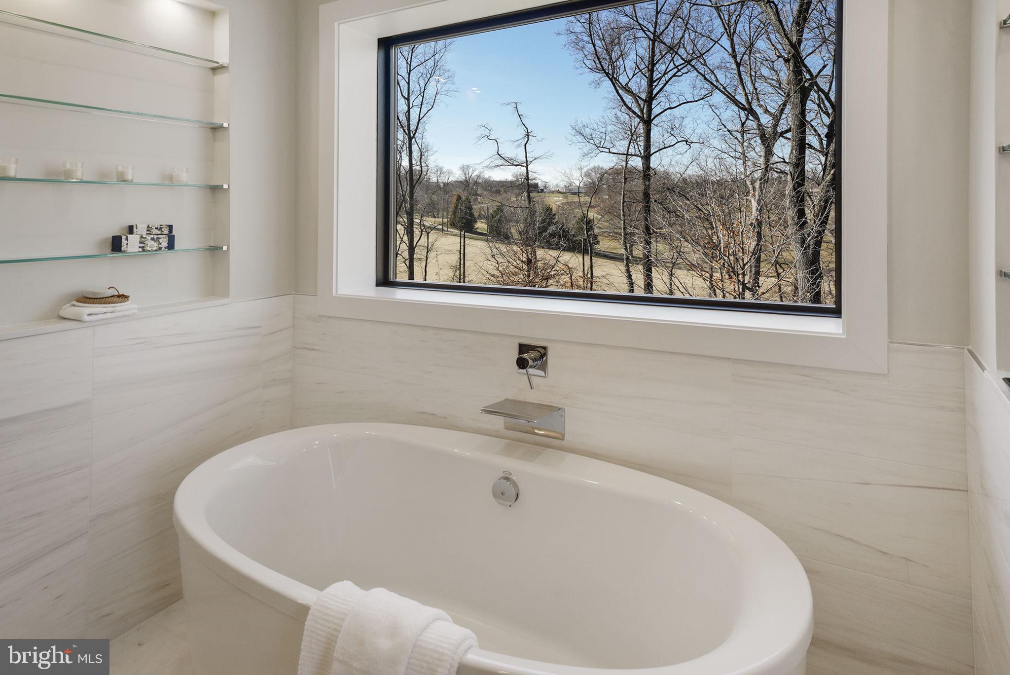 BROYHILL FOREST - Residential