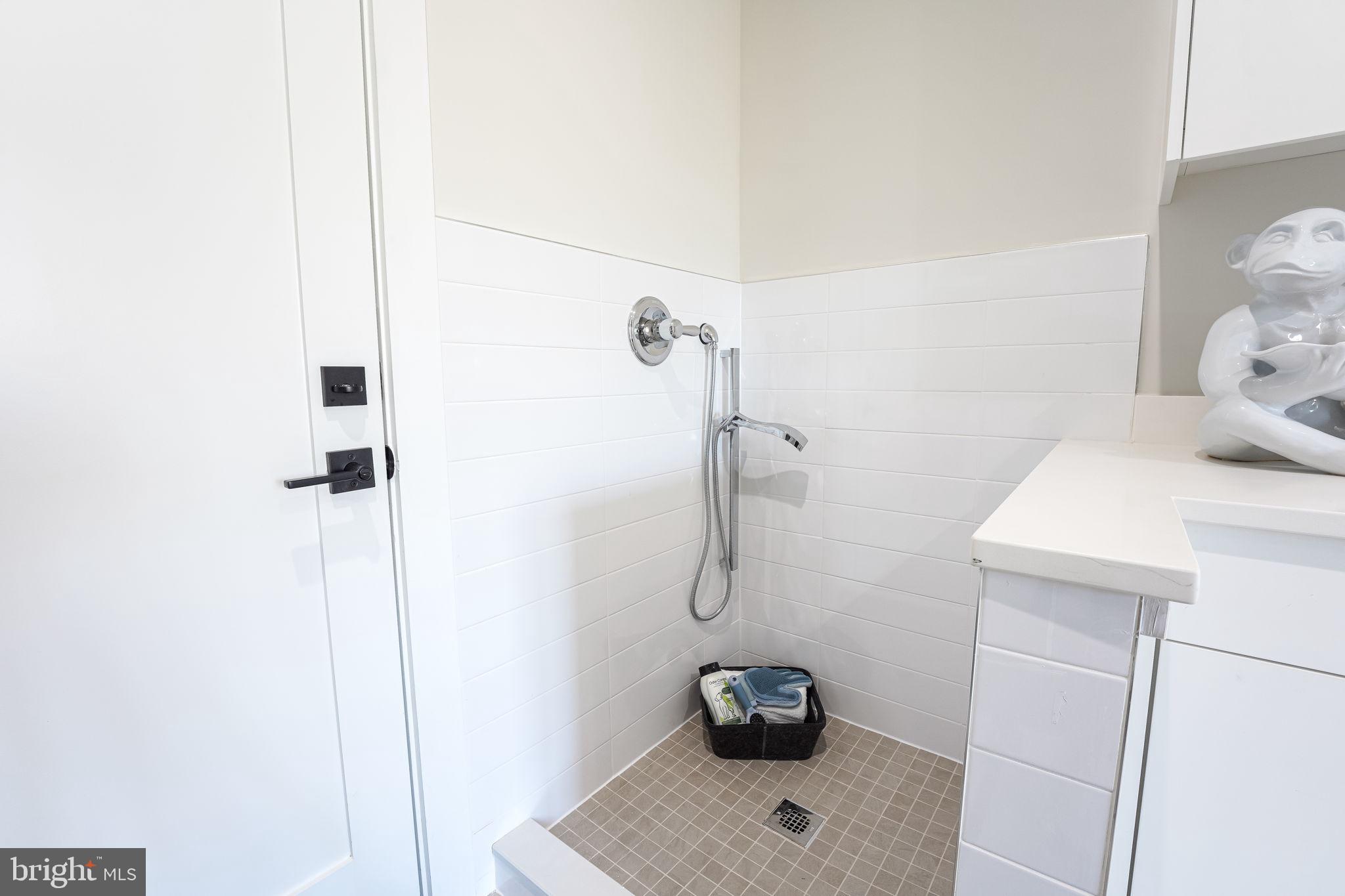 BROYHILL FOREST - Residential