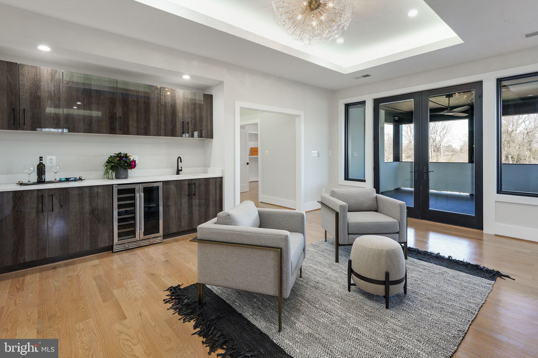 BROYHILL FOREST - Residential