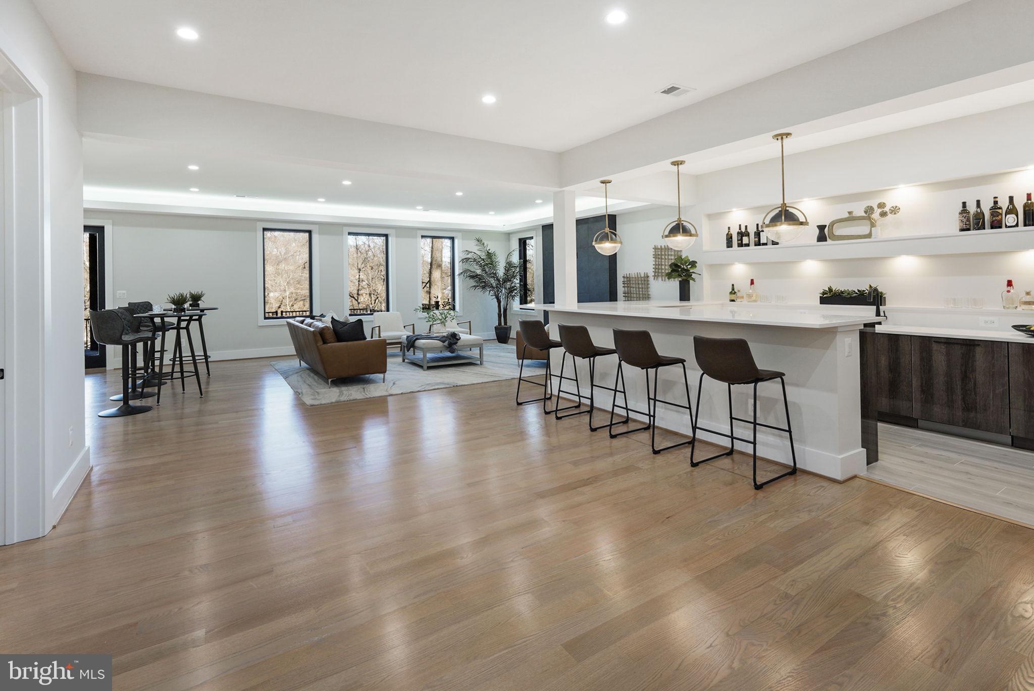 BROYHILL FOREST - Residential