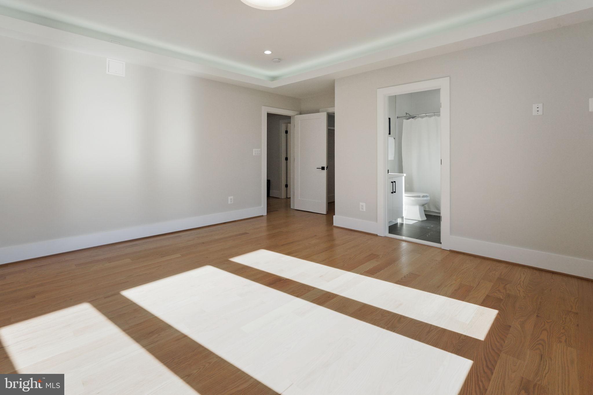 BROYHILL FOREST - Residential