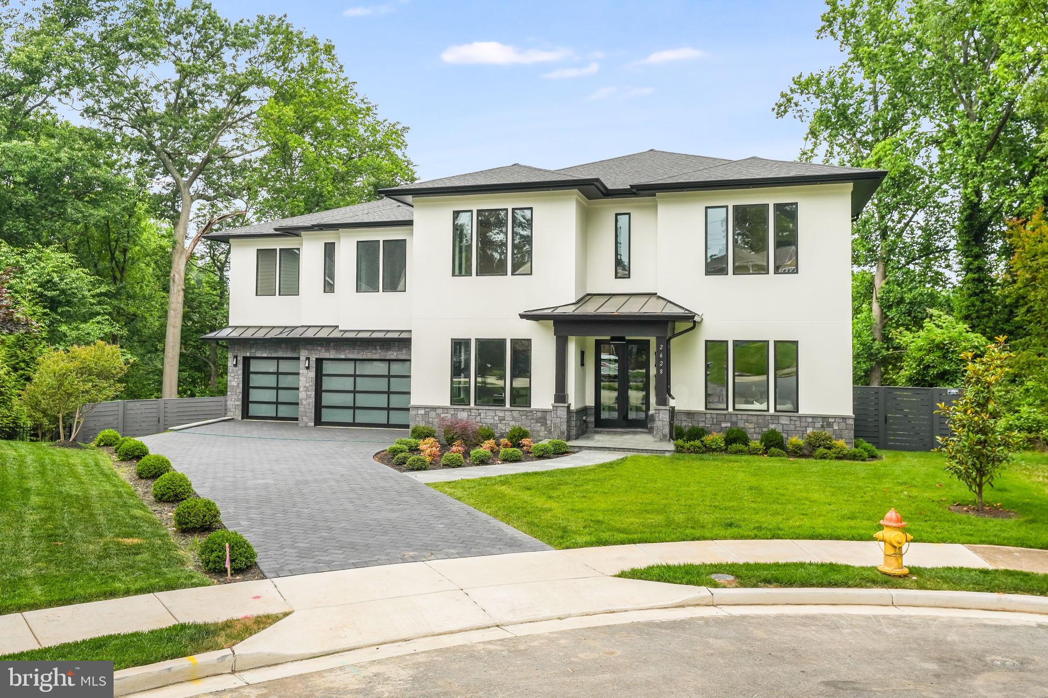 BROYHILL FOREST - Residential